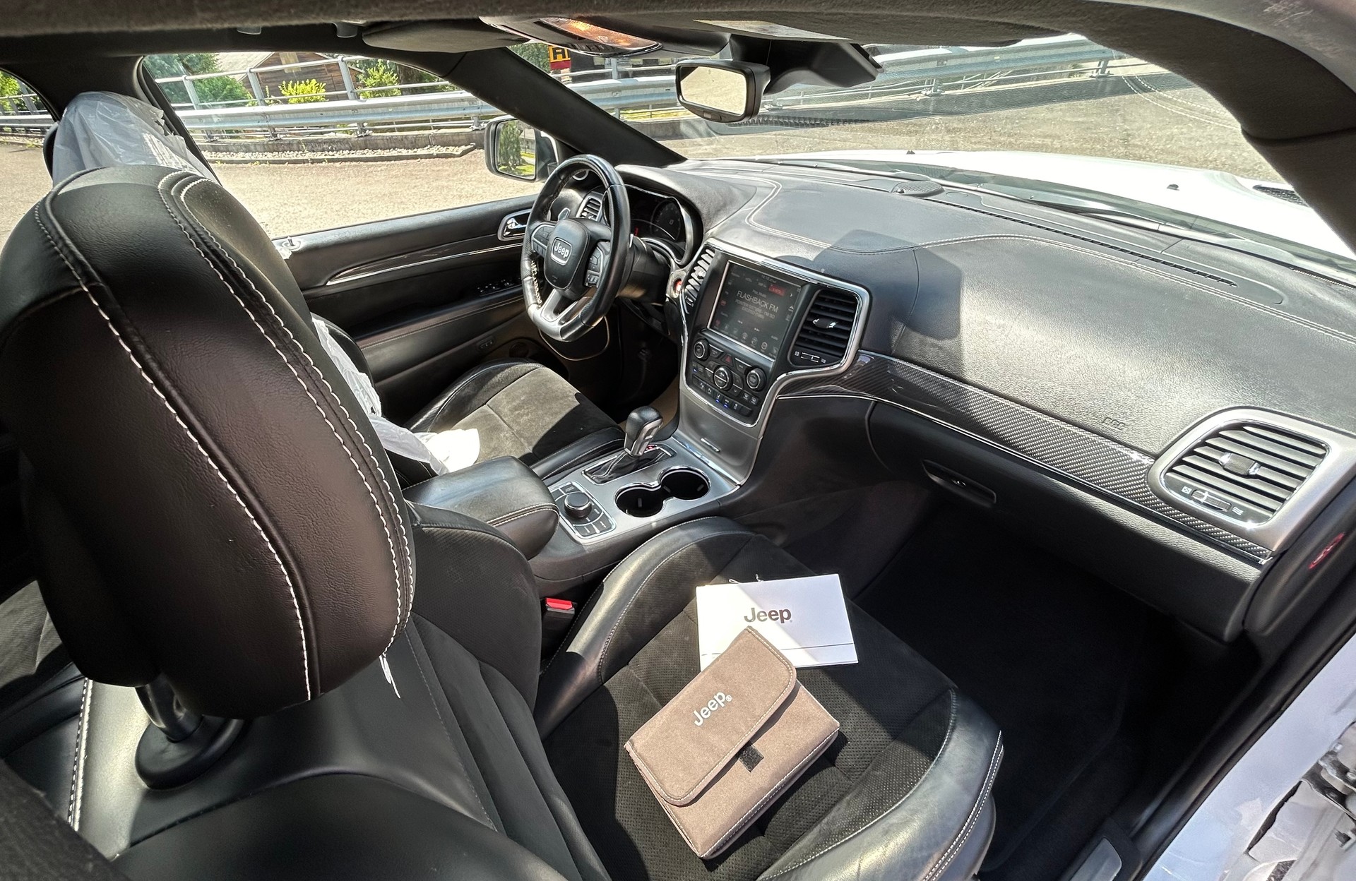 JEEP Grand Cherokee 6.4 V8 HEMI SRT8 Automatic - 11
