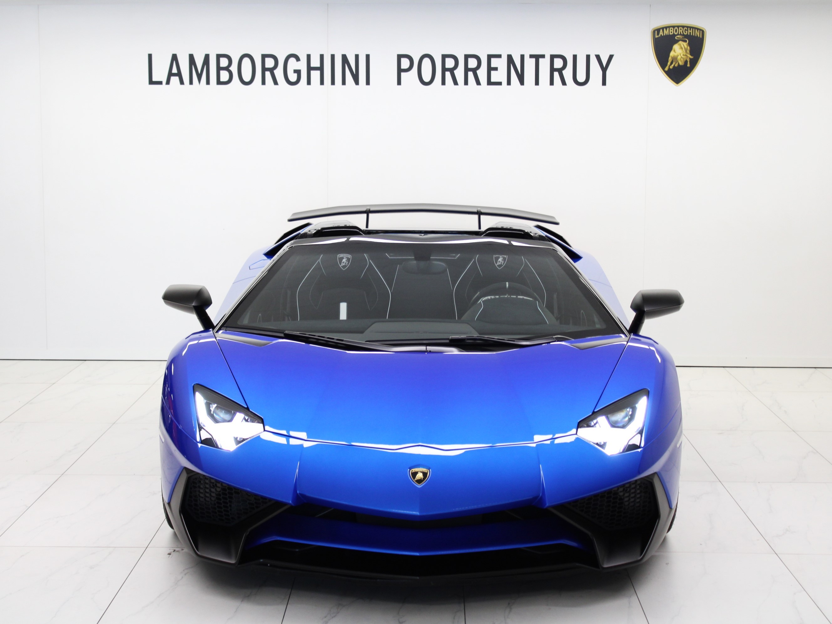 Aventador LP750-4 Superveloce Roadster E-Gear thumbnail n°4