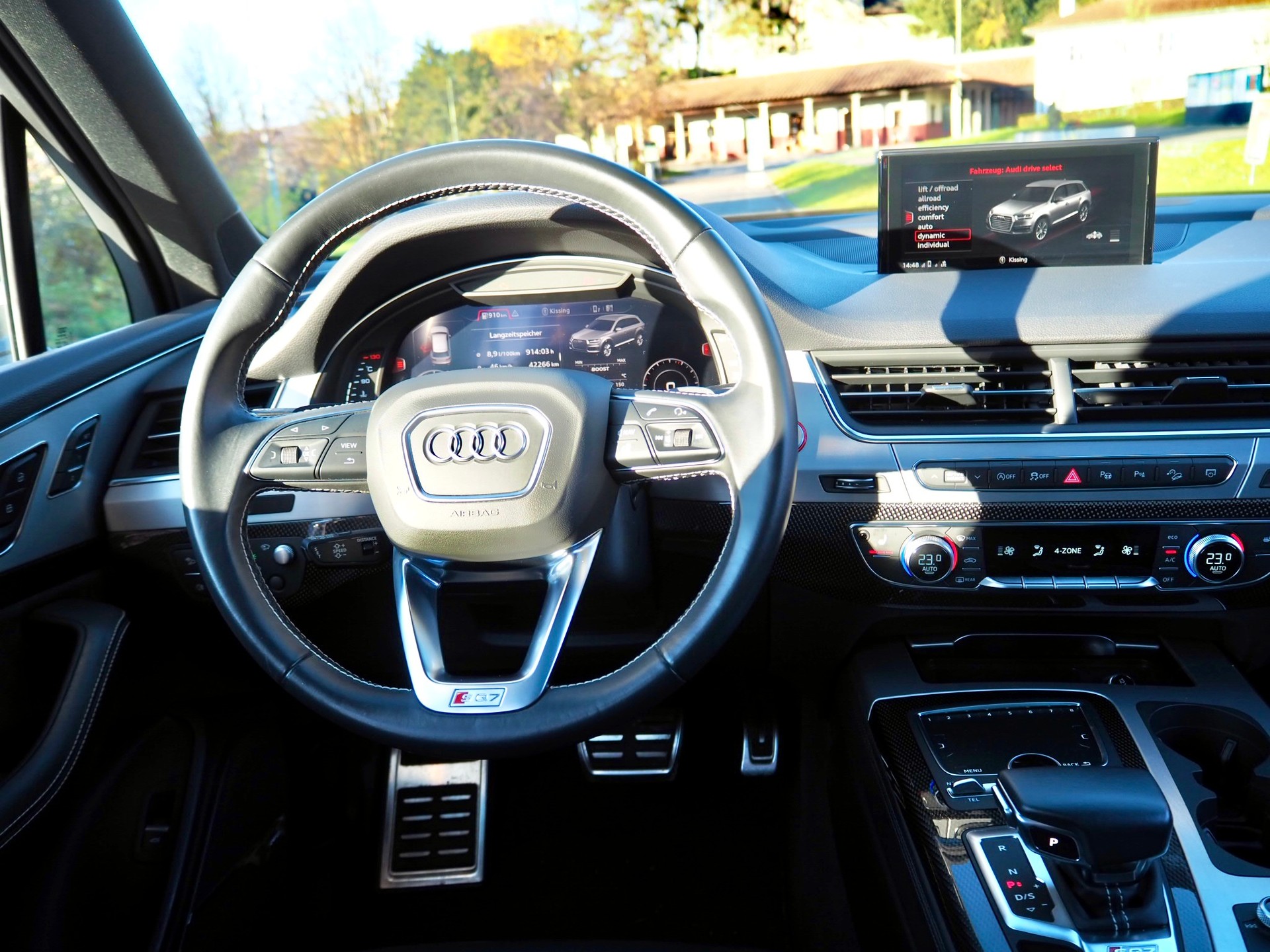 AUDI SQ7 4.0 TDI quattro tiptronic - 12