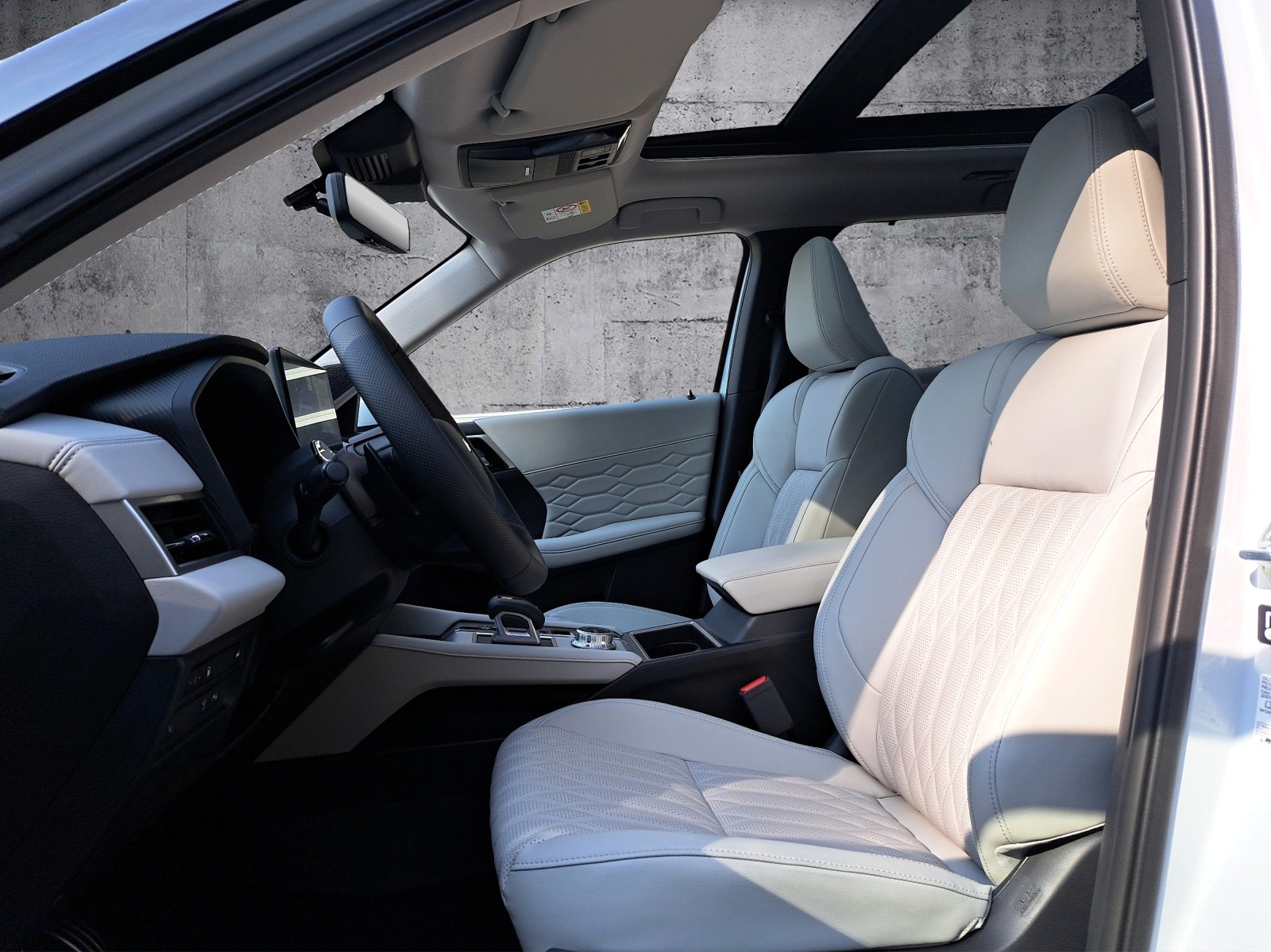 MITSUBISHI Outlander 2.4 PHEV Instyle 4x4-9