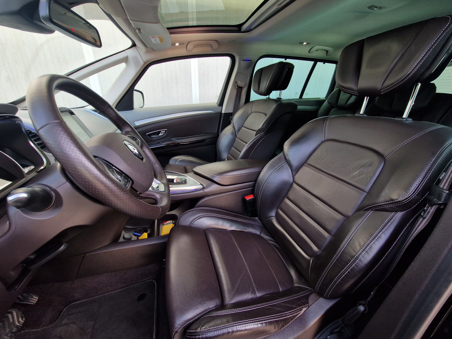 RENAULT Espace 1.6 dCi Initiale Paris EDC - 9