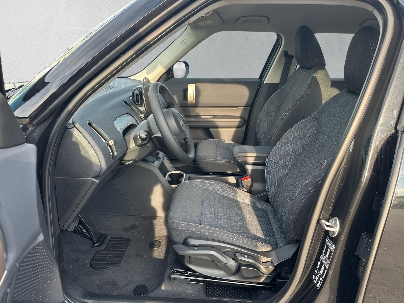 MINI Countryman U25 2.0i S ALL4 (CH) 📍 - 6