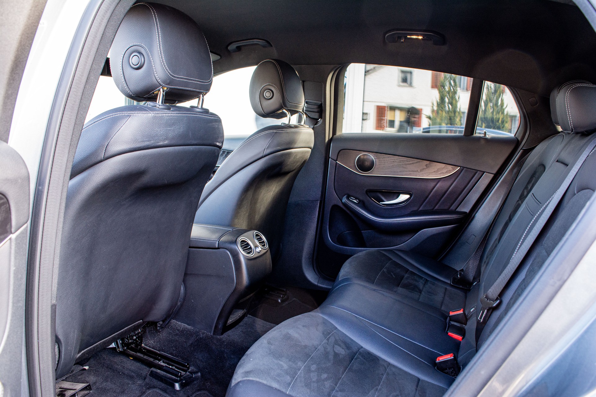 MERCEDES-BENZ GLC Coupé 250 AMG Line 4Matic 9G-Tronic - 25