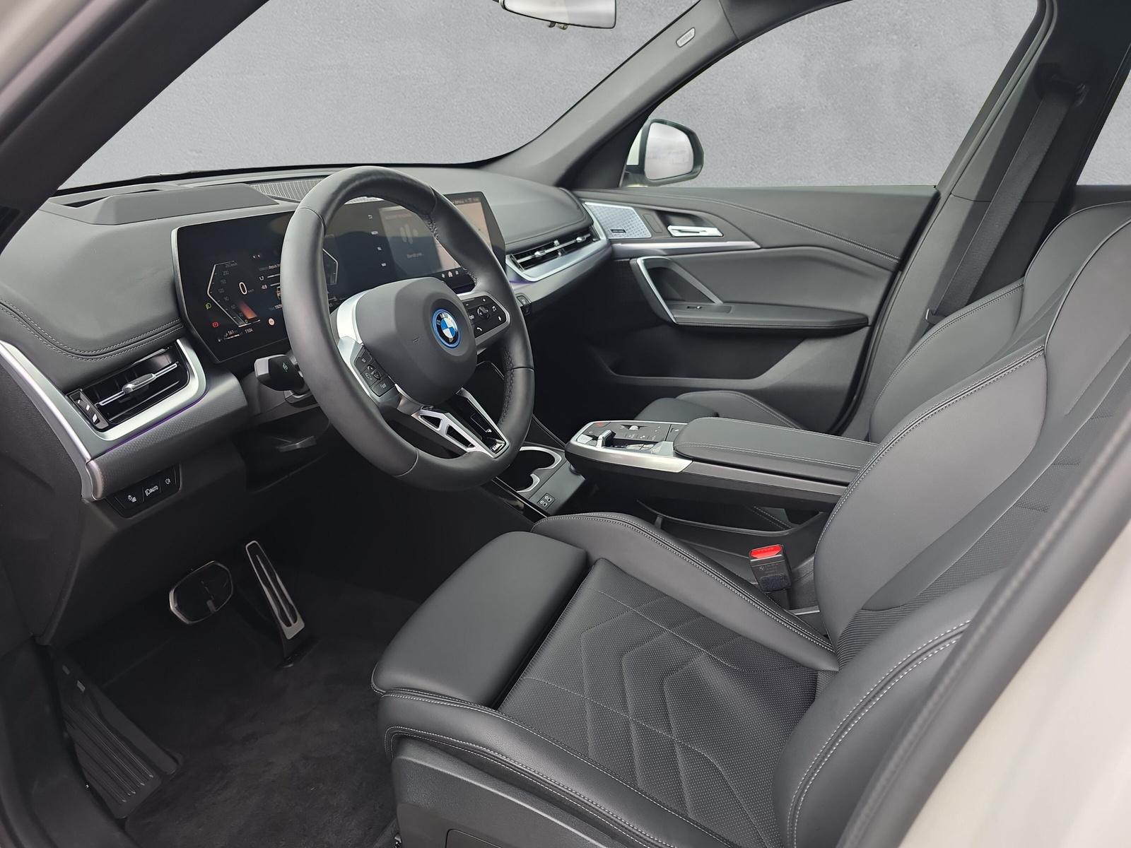 BMW X1 30e M Sport xDrive U11 (CH) AHK 1.8T - 11