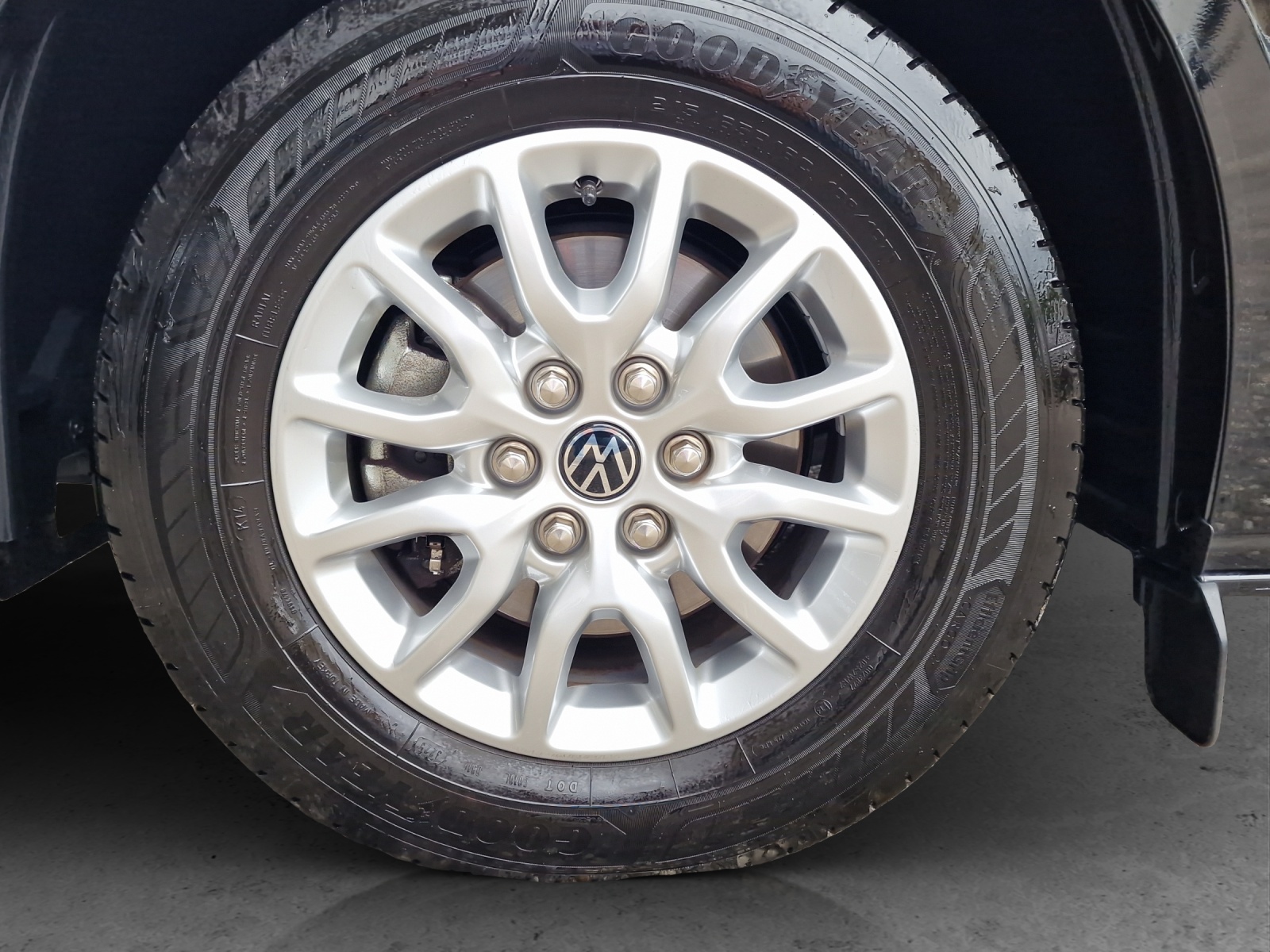 VW Caravelle 2.0 TDI Life LWB Aut 8 - 13
