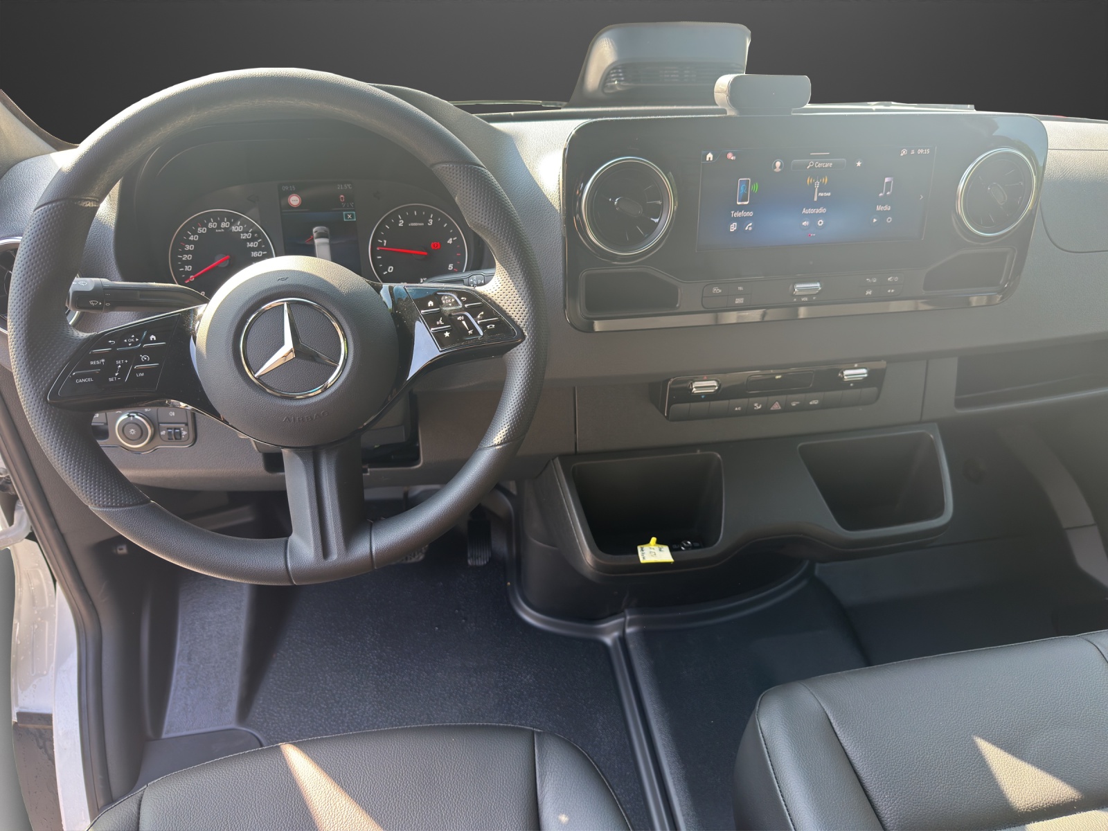 MERCEDES-BENZ Sprinter 317 CDI Standard 9G-TRONIC - 9
