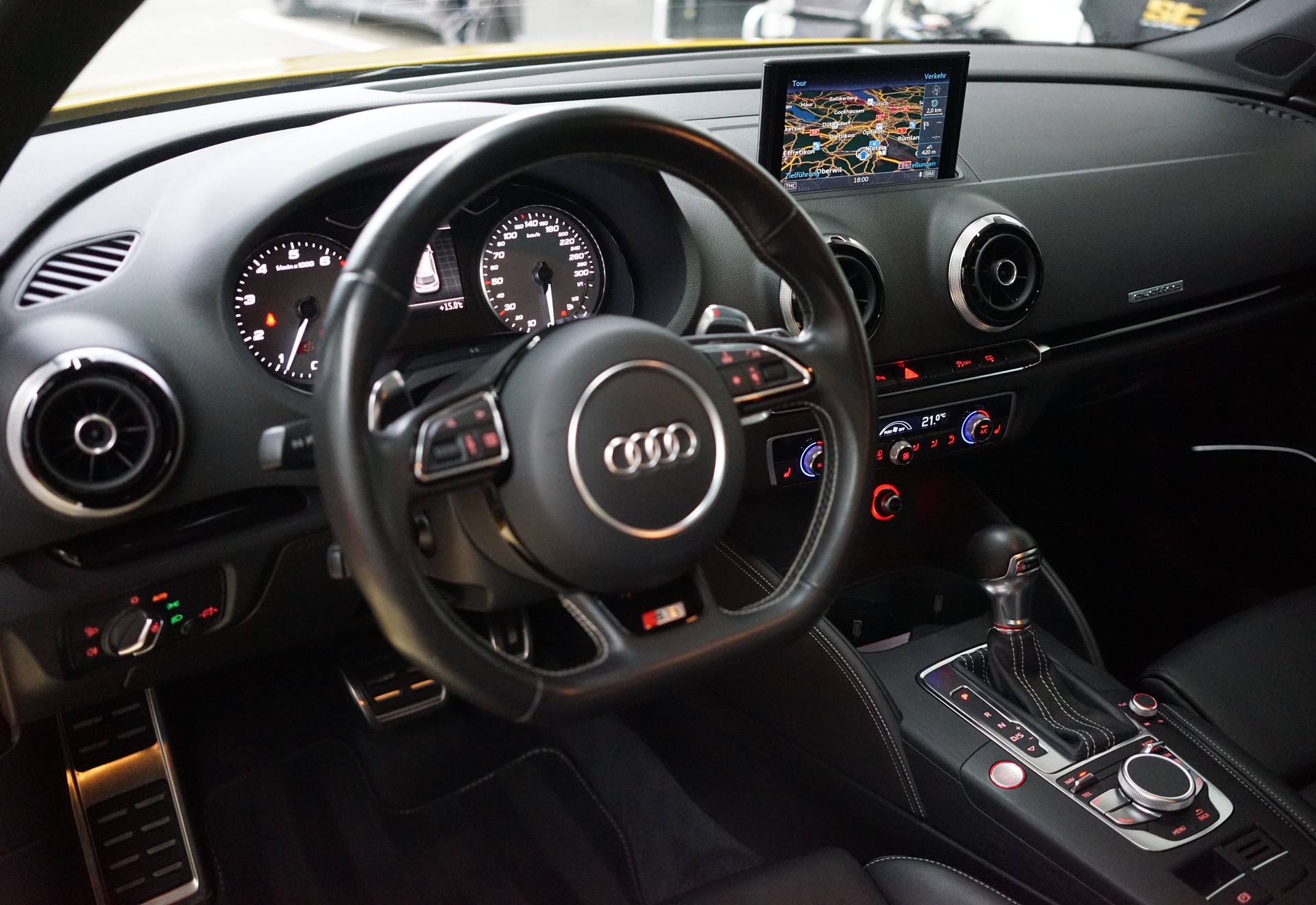 AUDI S3 Sportback 2.0 TFSI quattro S-tronic / O.CT S370 - 19