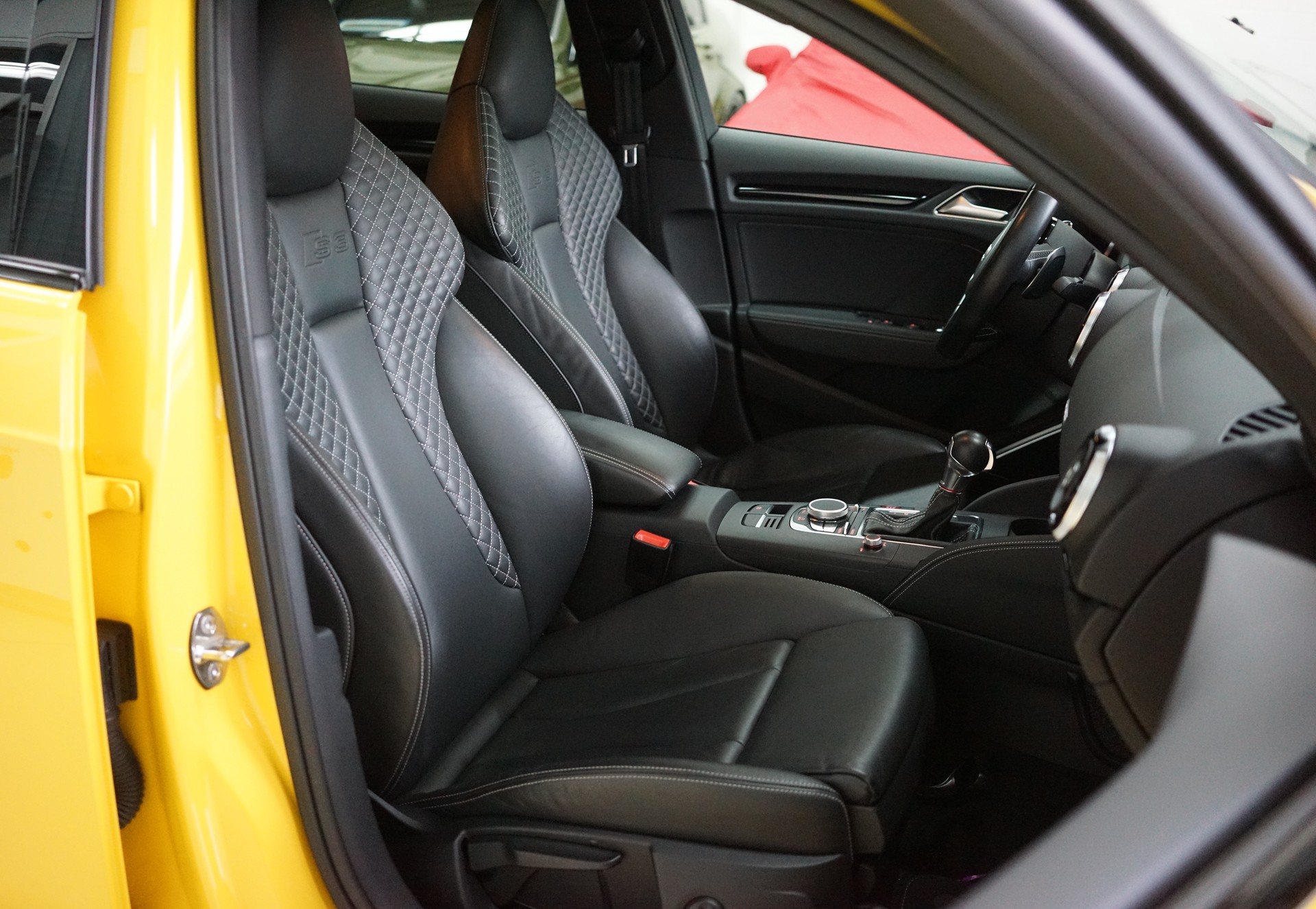 AUDI S3 Sportback 2.0 TFSI quattro S-tronic / O.CT S370 - 32