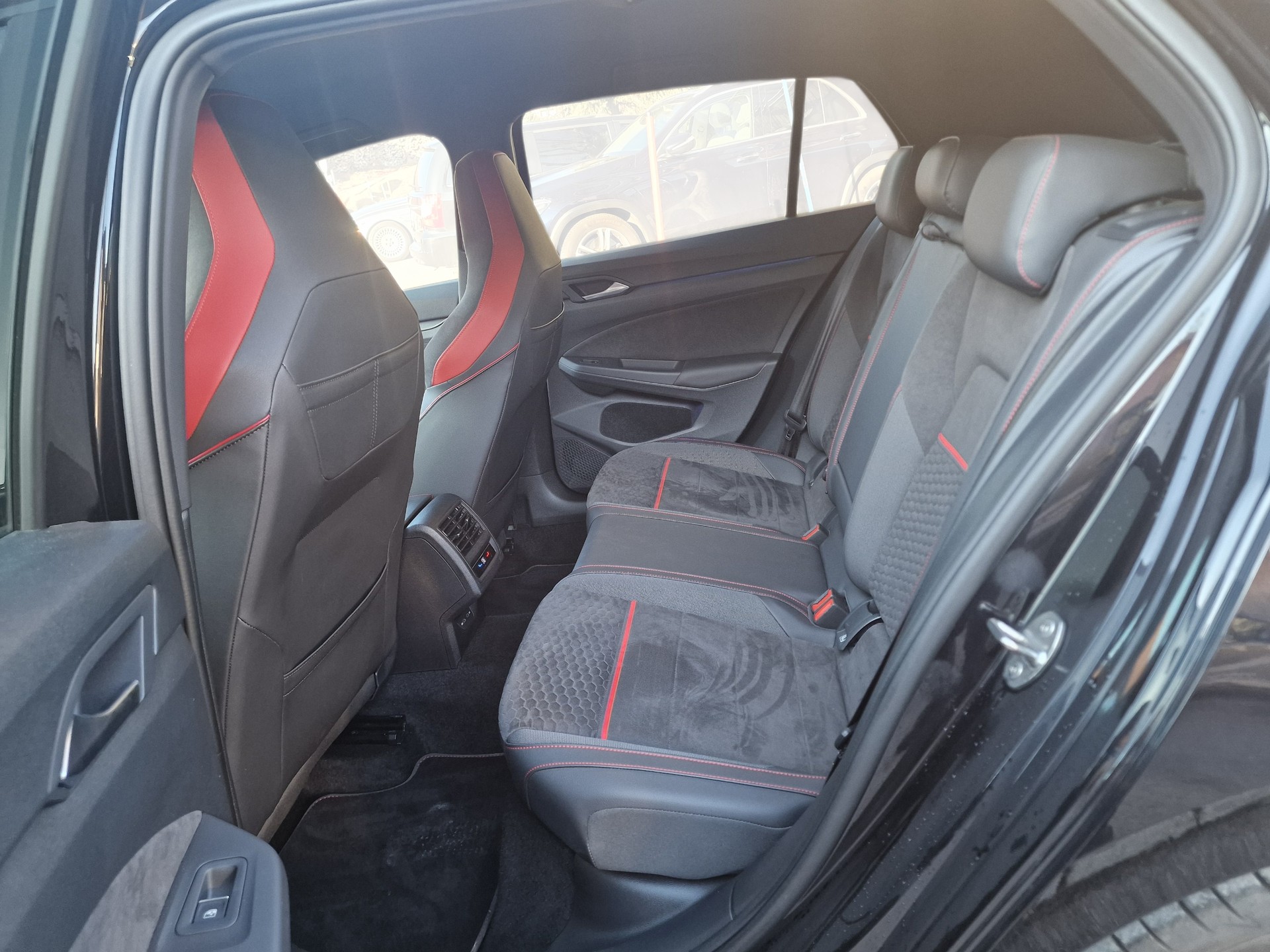 VW Golf 2.0 TSI GTI Clubsport DSG 36Mt Gara - 12