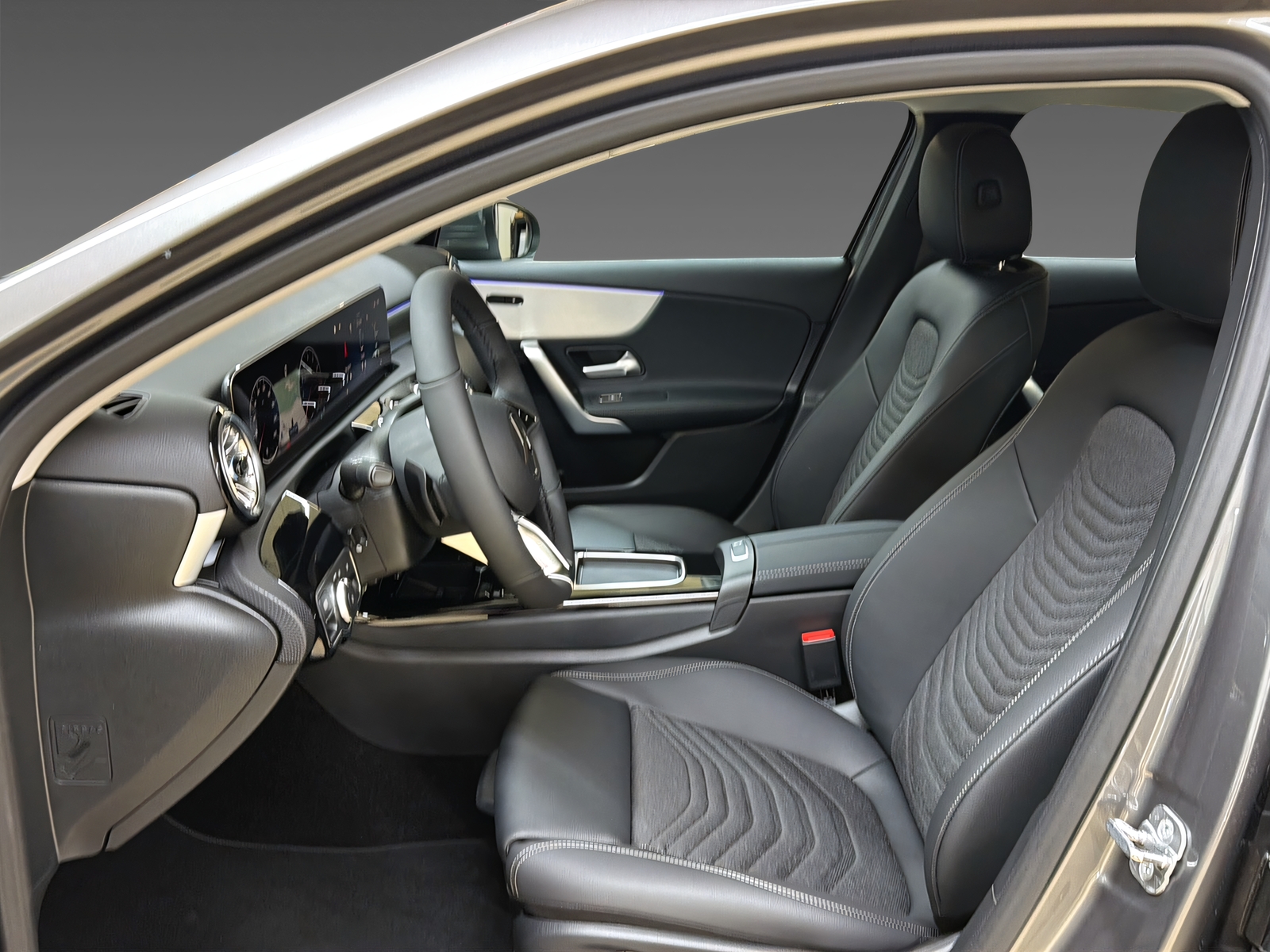 MERCEDES-BENZ A 220 4Matic - 13