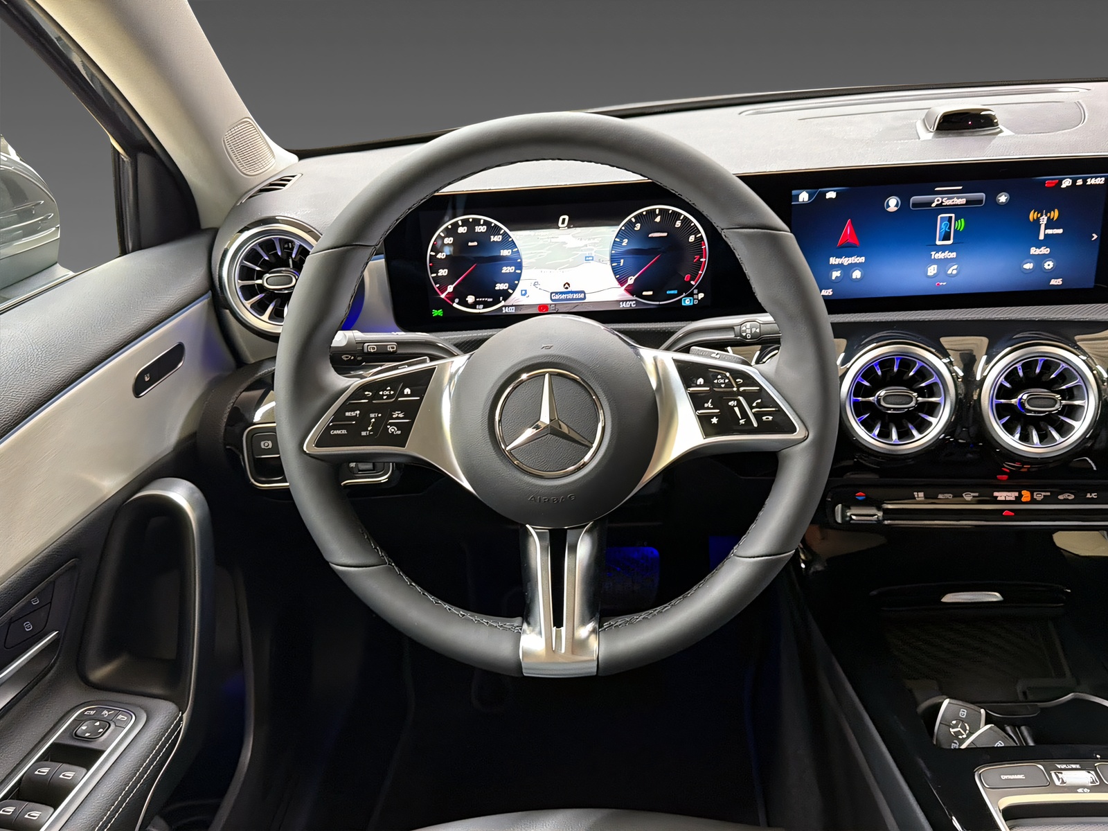 MERCEDES-BENZ A 220 4Matic - 8