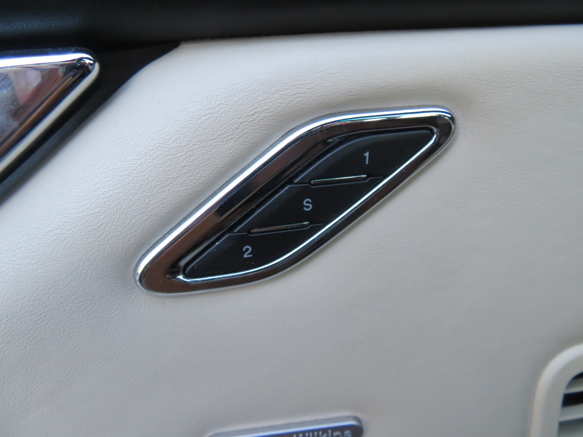 MASERATI Quattroporte 3.8 V8 DI Biturbo GTS Automatica - 11