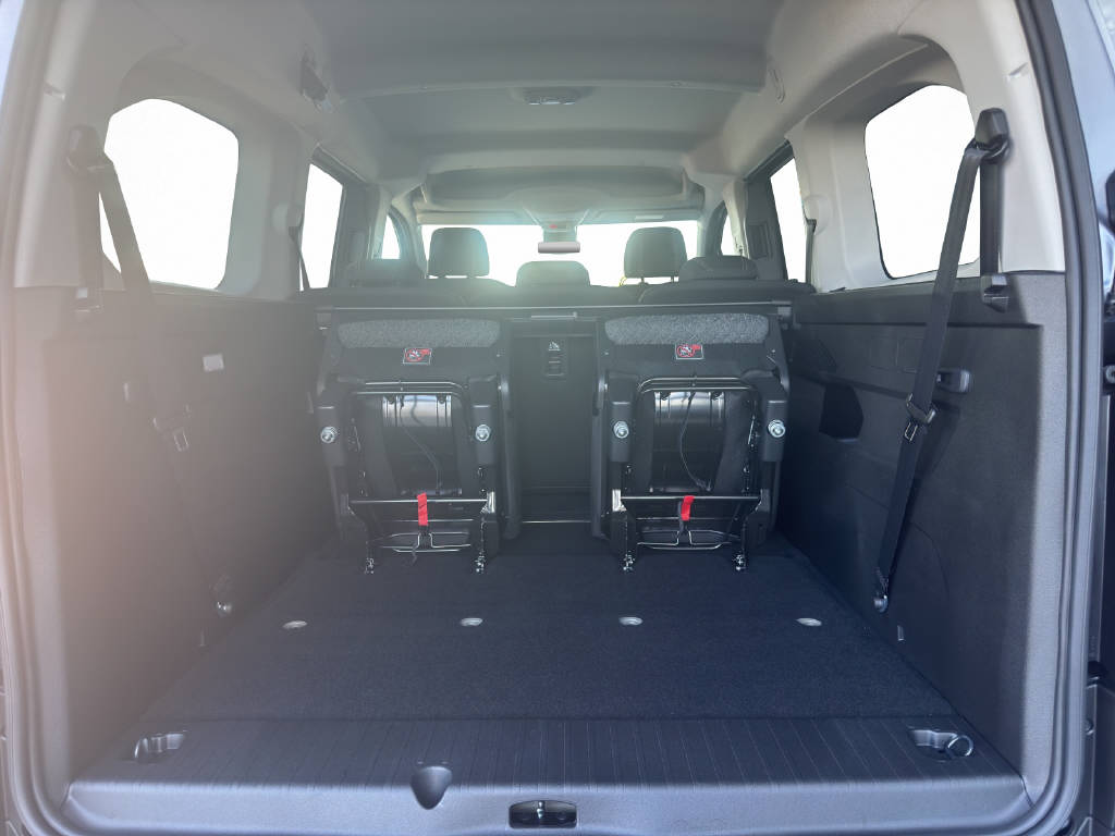 PEUGEOT Rifter Long 1.5 BlueHDi 130 Family Edition - 9