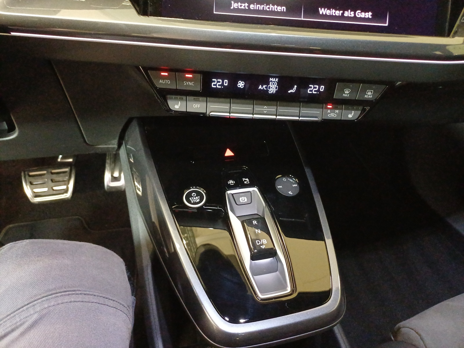 AUDI Q4 e-tron 45 quattro - 11