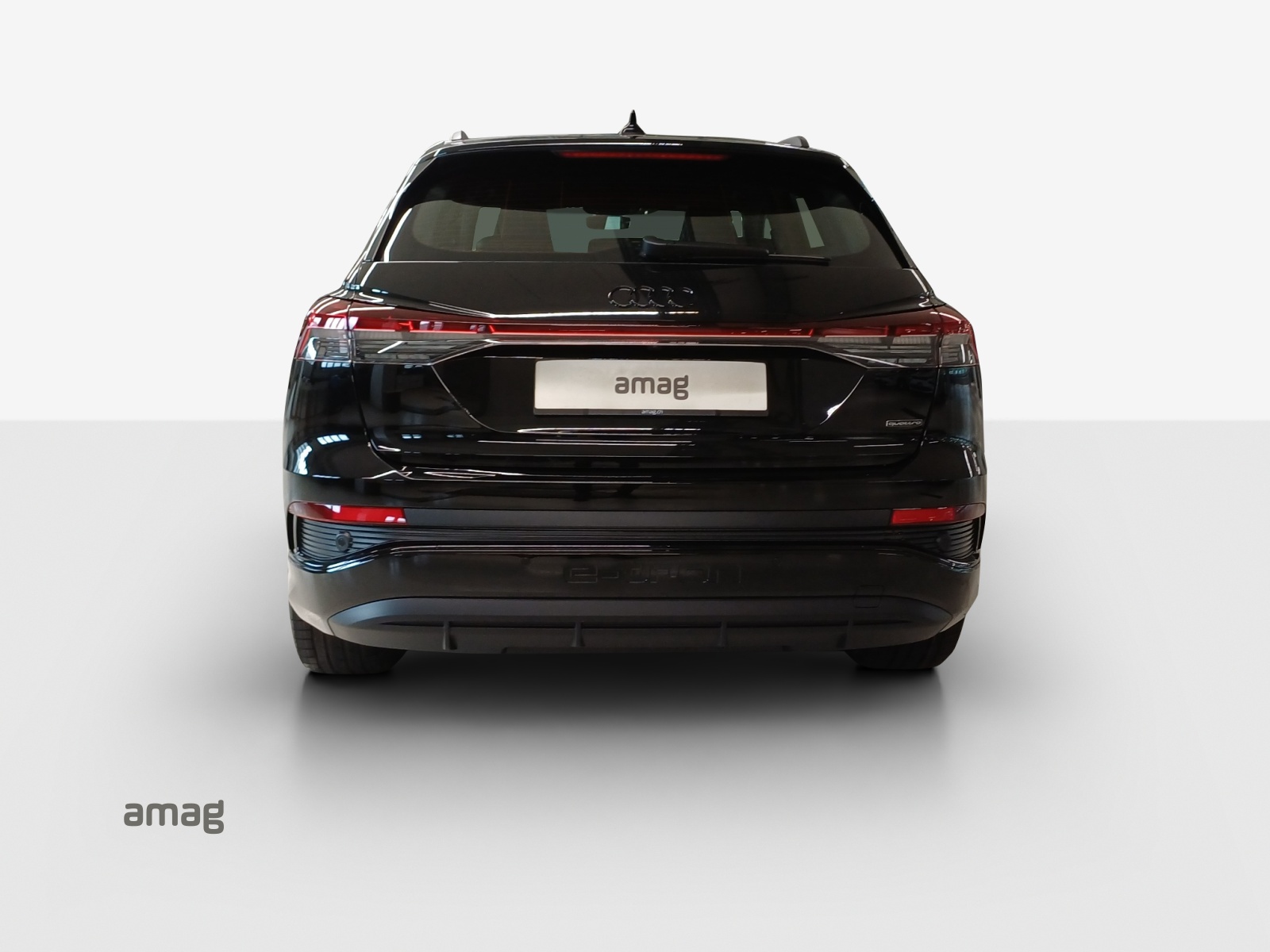 AUDI Q4 e-tron 45 quattro - 4