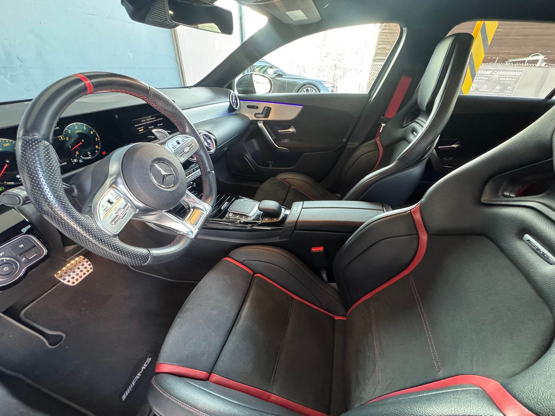 MERCEDES-BENZ A 35 AMG 4Matic Speedshift - 6