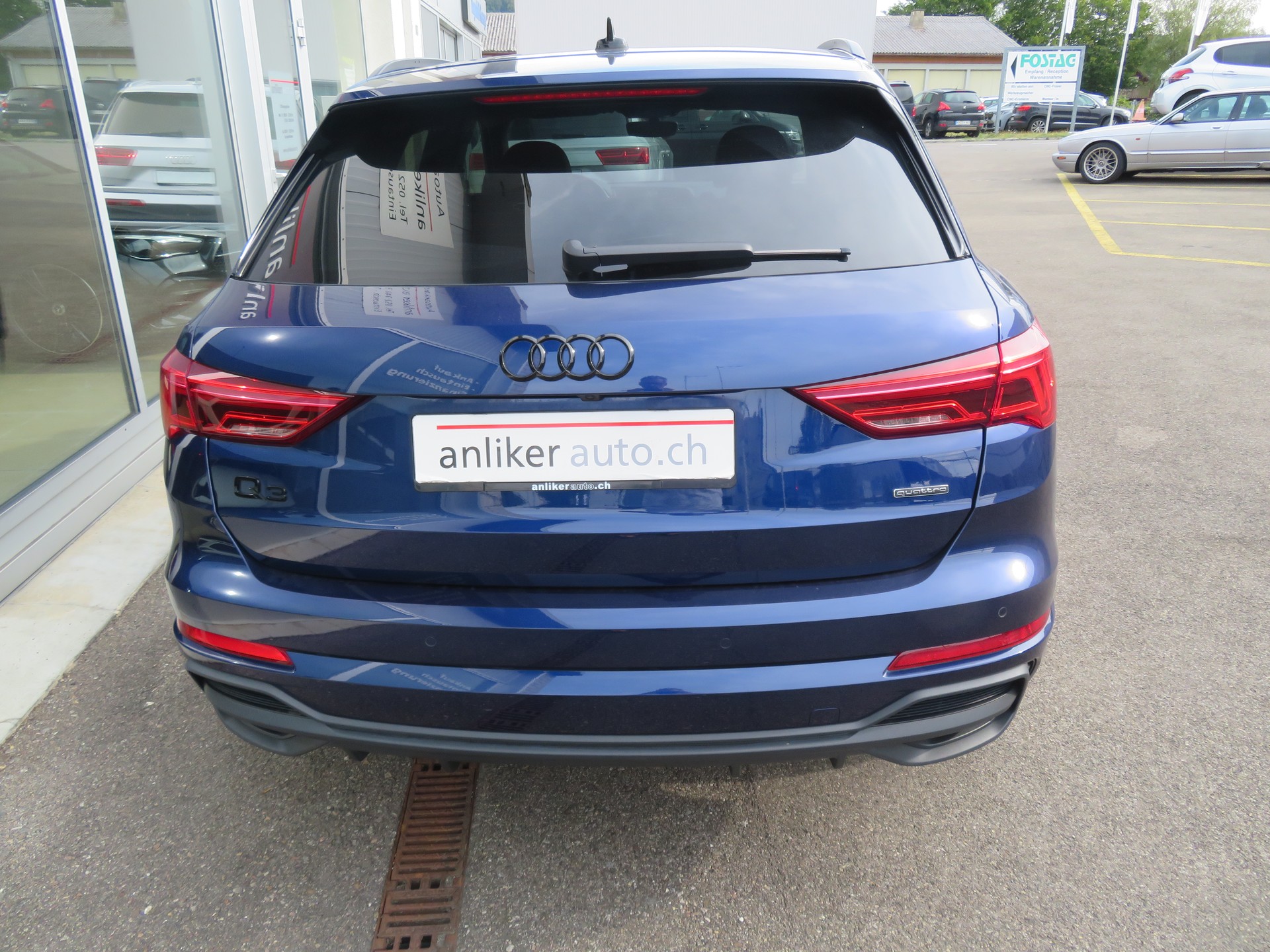 AUDI Q3 40 TFSI S line quattro S-tronic - 3
