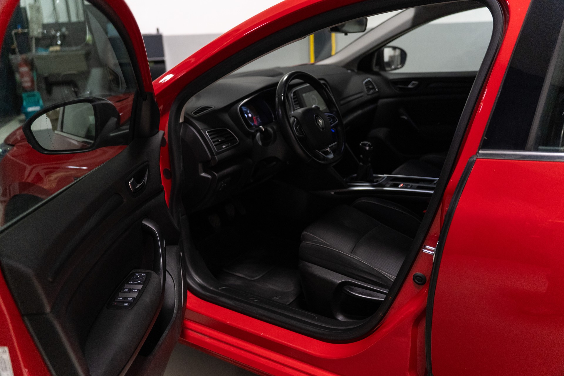 RENAULT Mégane Grandtour 1.5 dCi Zen - 10