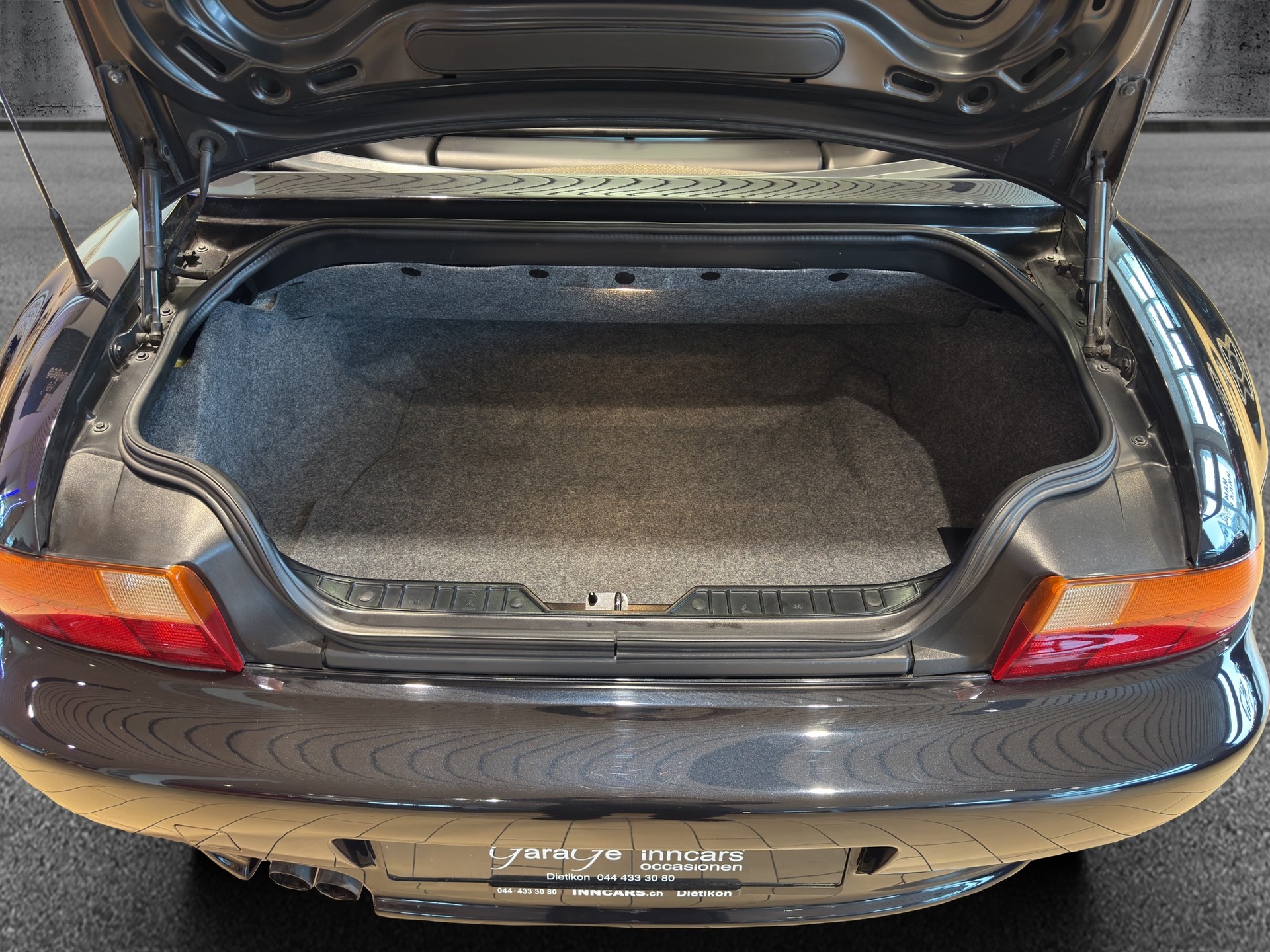 BMW Z3 2.8i Roadster - 12