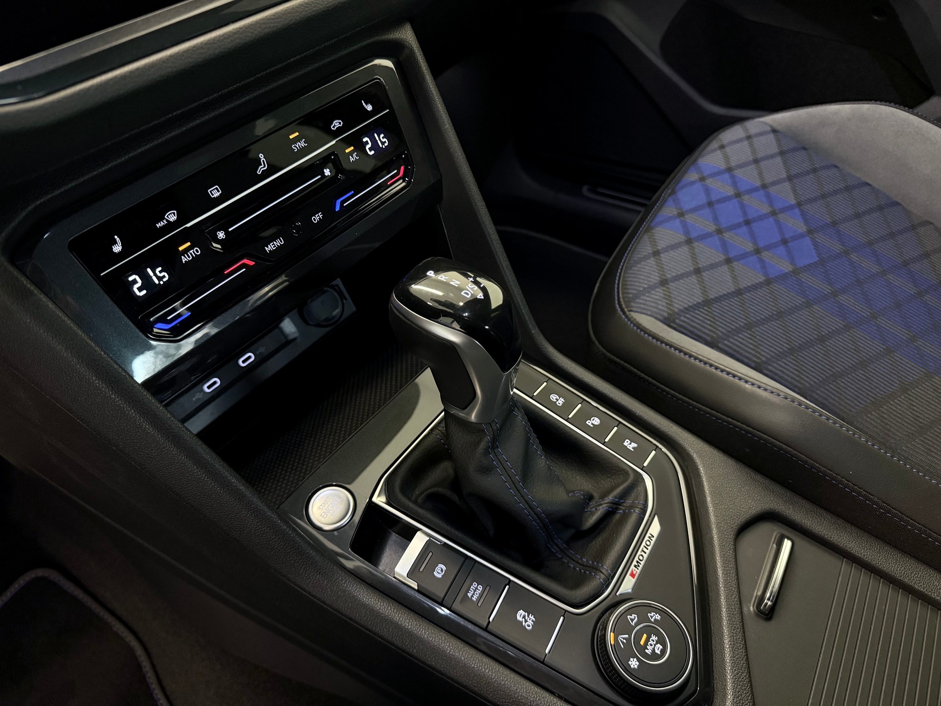 VW Tiguan 2.0TSI R 4Motion DSG - 26