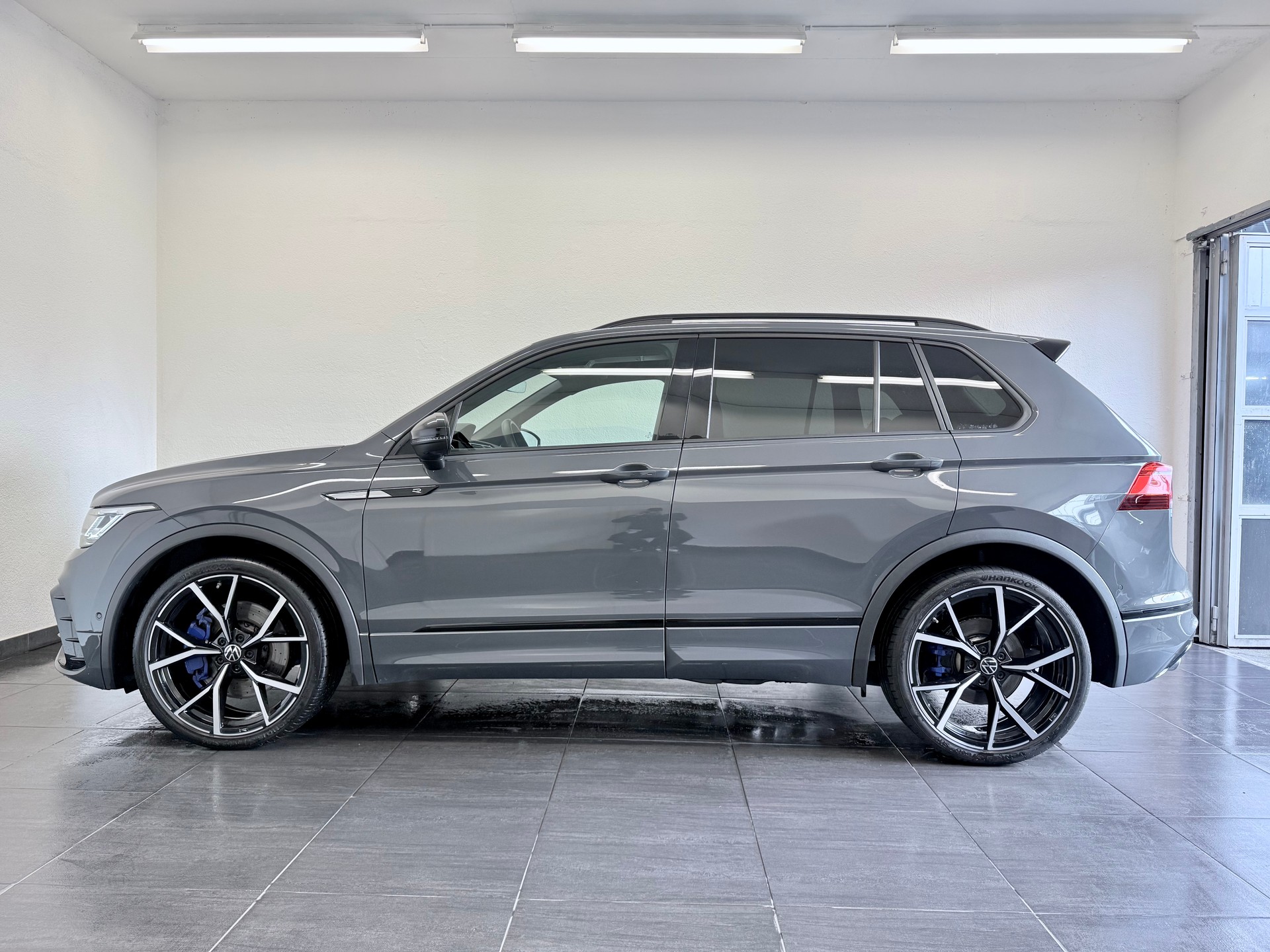 VW Tiguan 2.0TSI R 4Motion DSG - 7