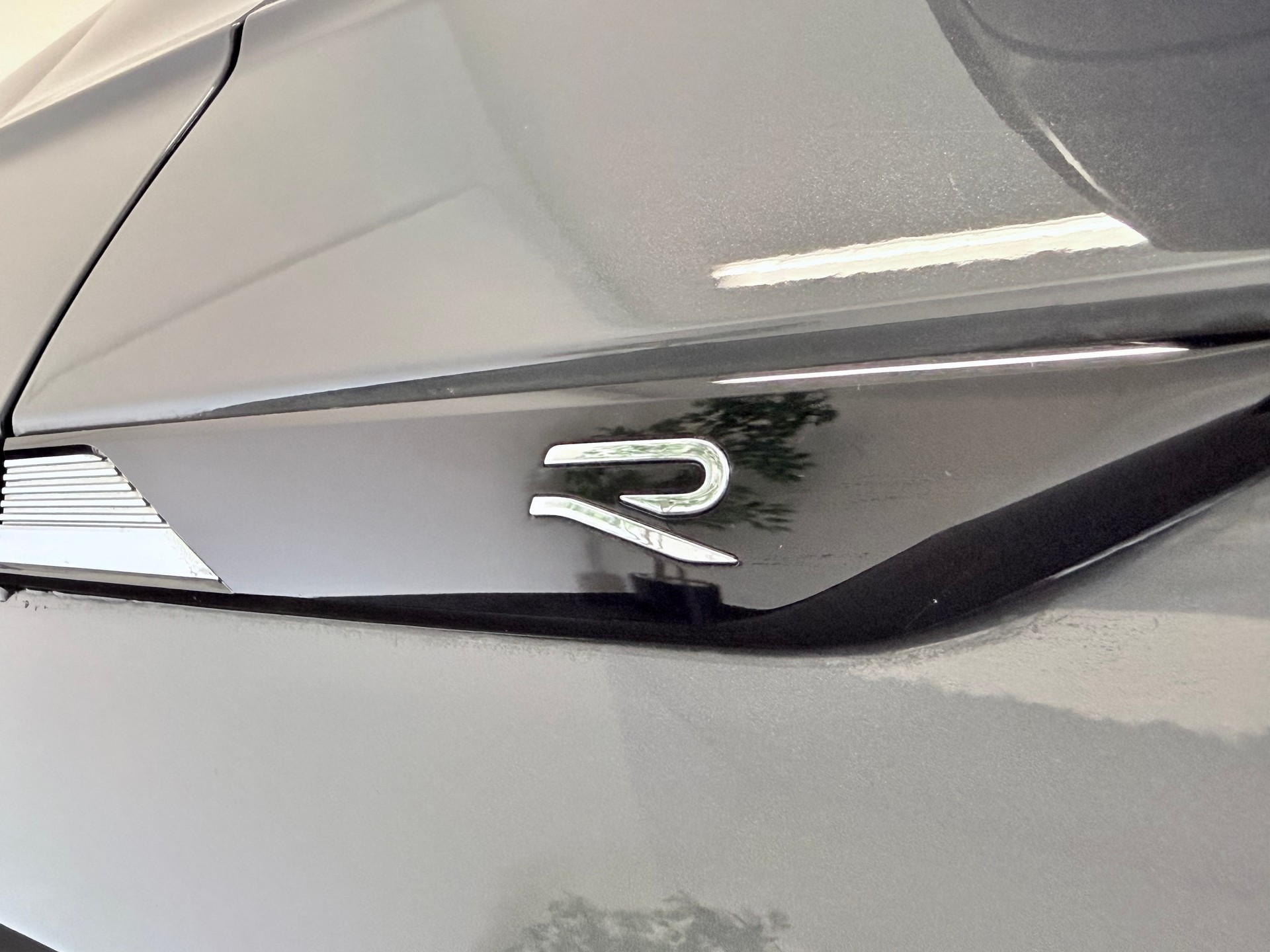 VW Tiguan 2.0TSI R 4Motion DSG - 14