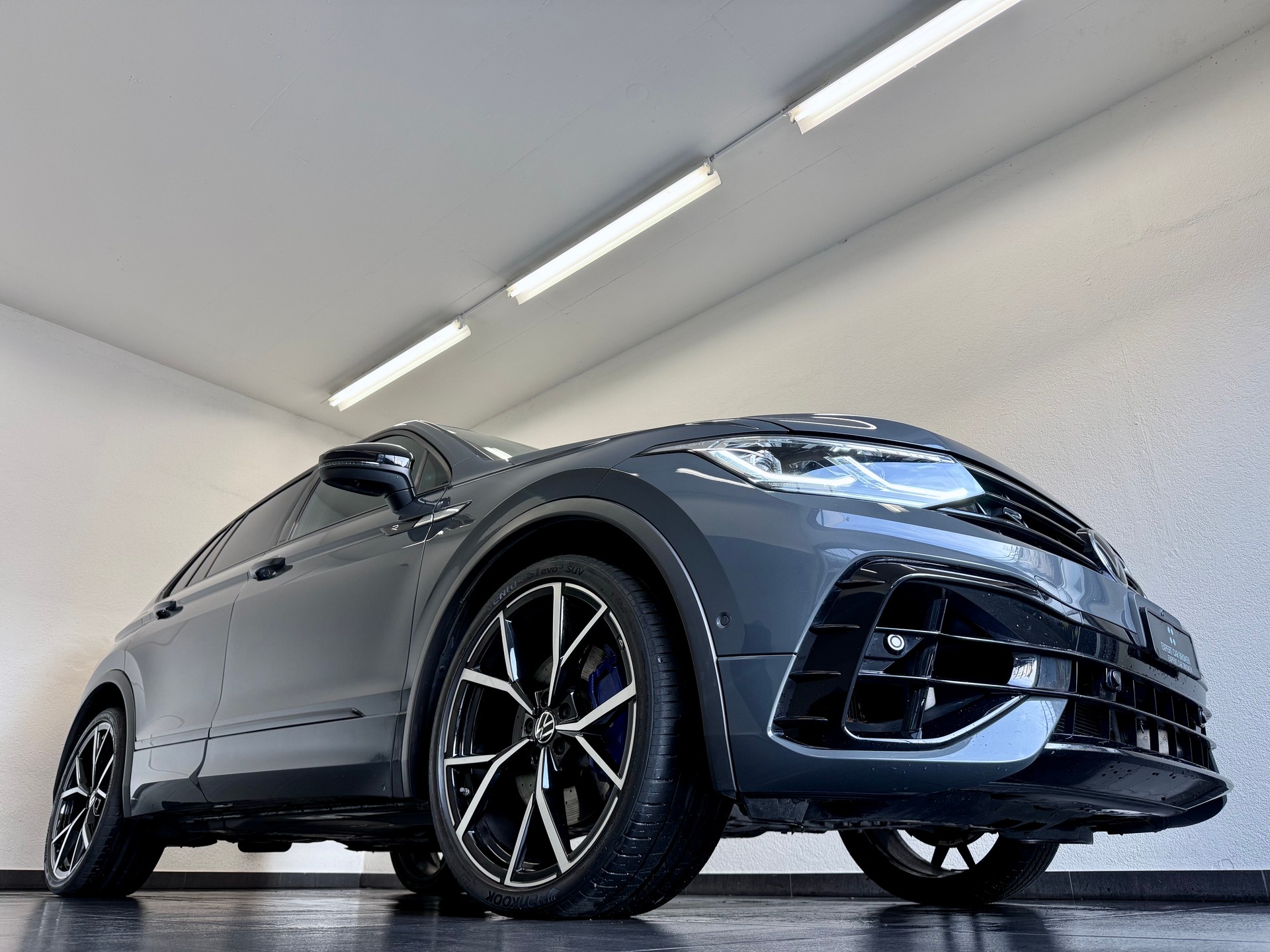 VW Tiguan 2.0TSI R 4Motion DSG - 3