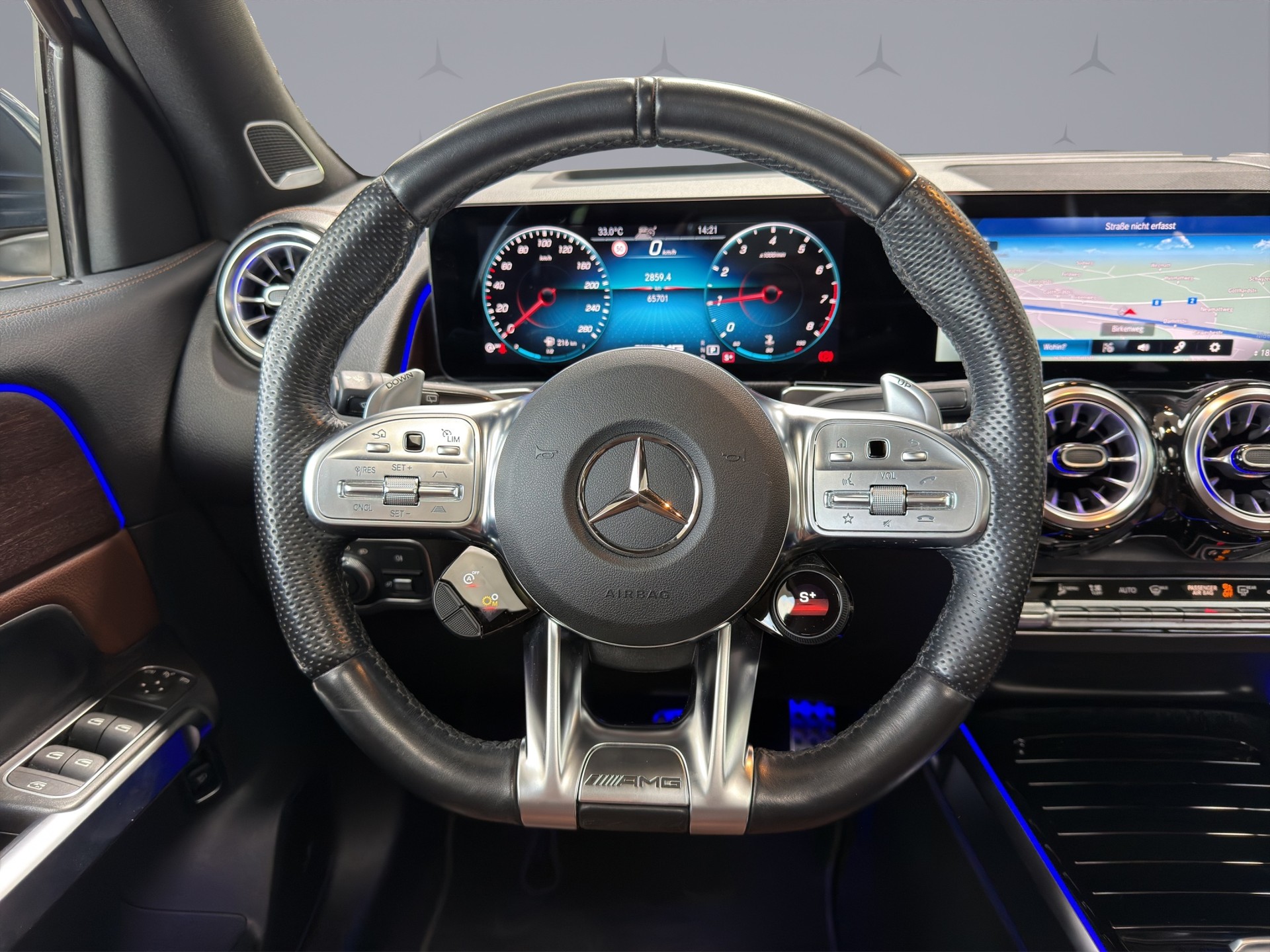 MERCEDES-BENZ GLB 35 AMG 4matic - 12