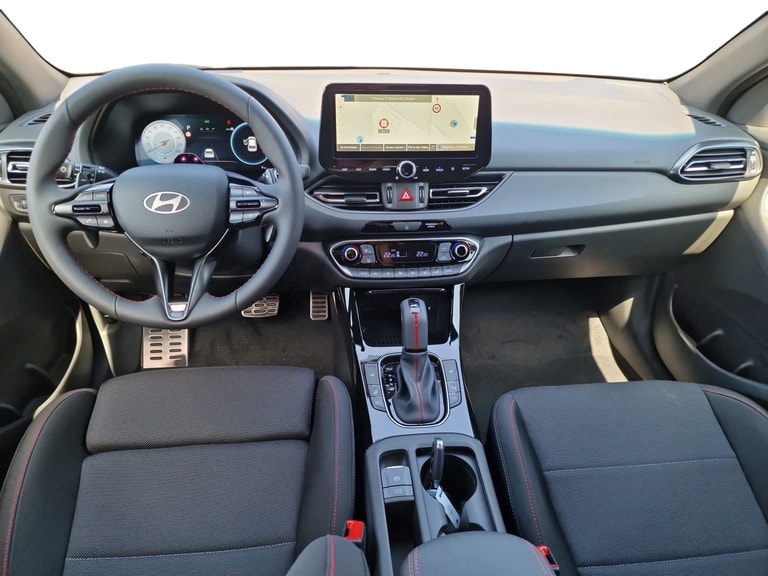 hyundai Gallery 16