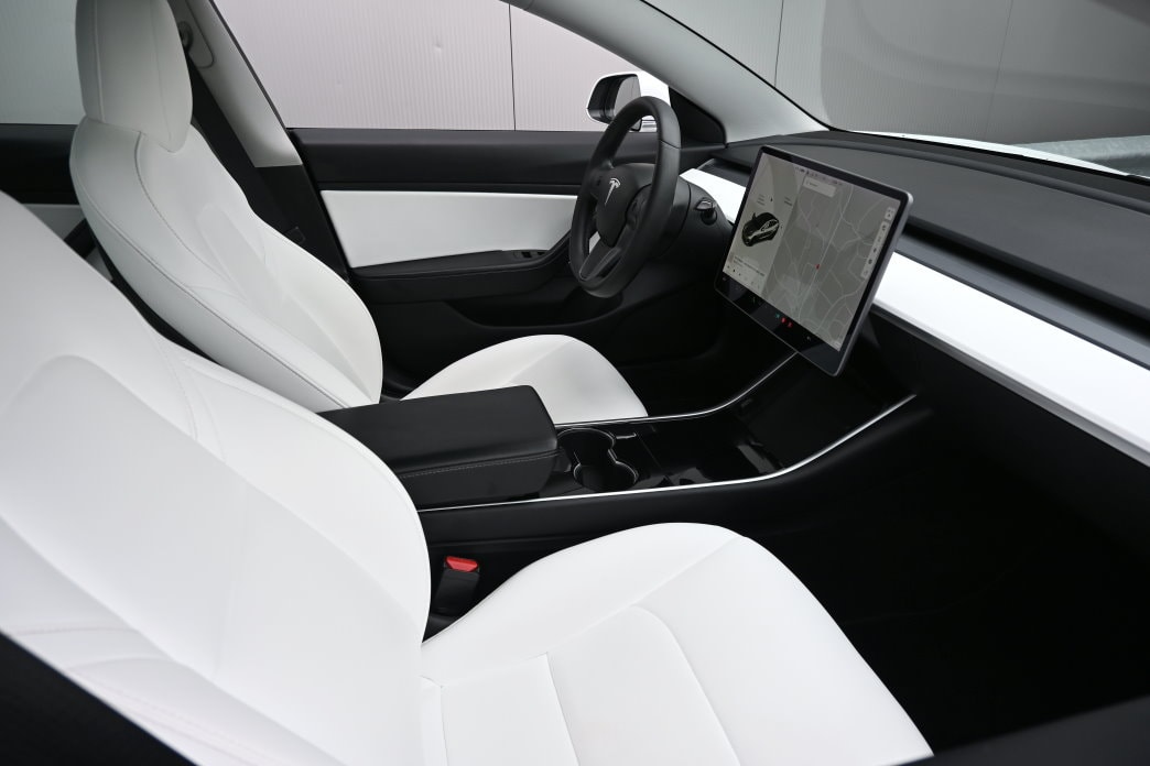 TESLA Model 3 Long Range Dual Motor AWD - 5