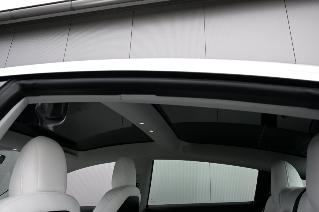 TESLA Model 3 Long Range Dual Motor AWD - 11