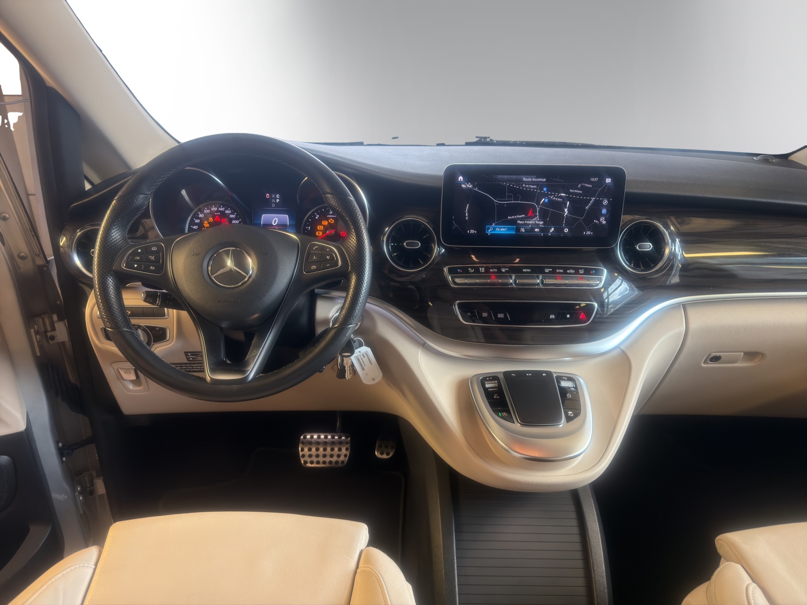 MERCEDES-BENZ Marco Polo 300 d 4M A - 8