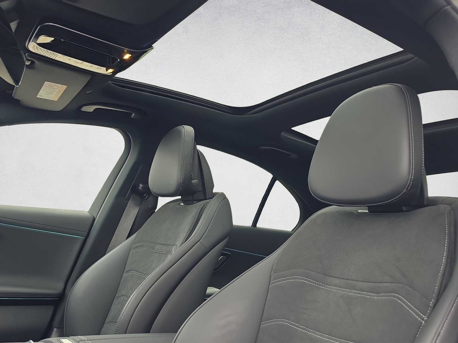 MERCEDES-BENZ E 220 d T 4Matic 9G-Tronic - 12