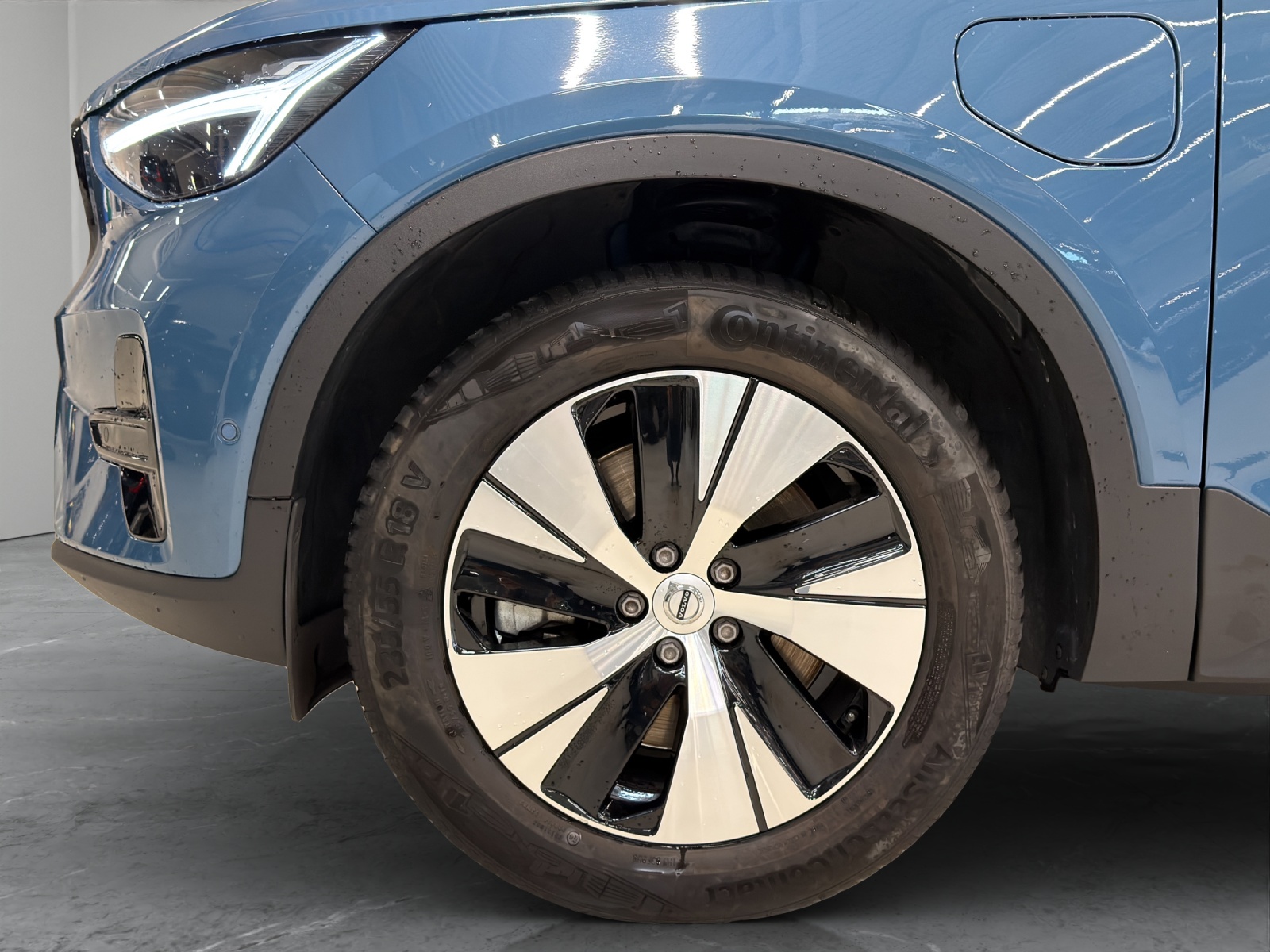 VOLVO XC40 1.5 T4 PiH Plus Dark - 8