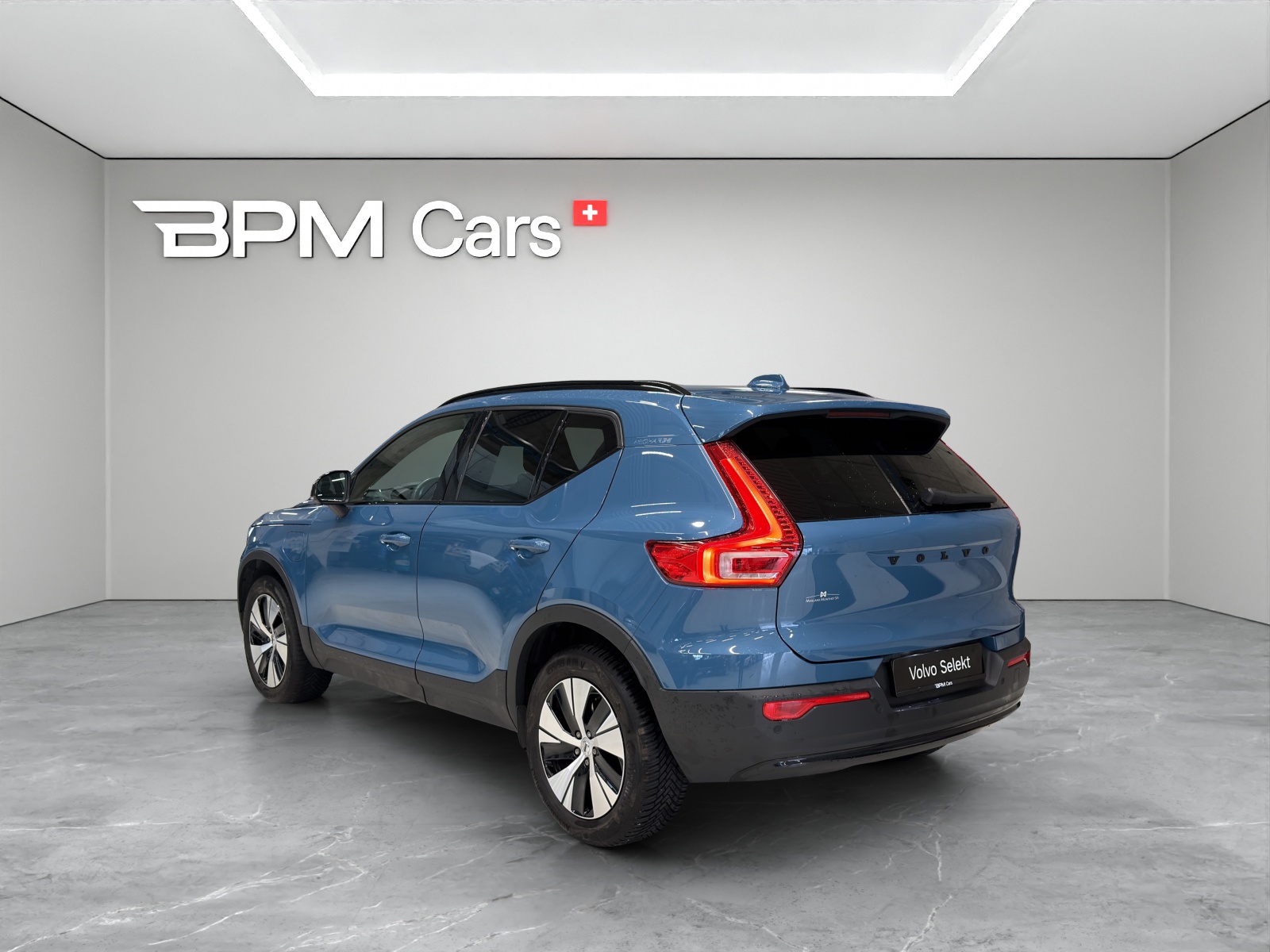 VOLVO XC40 1.5 T4 PiH Plus Dark - 6