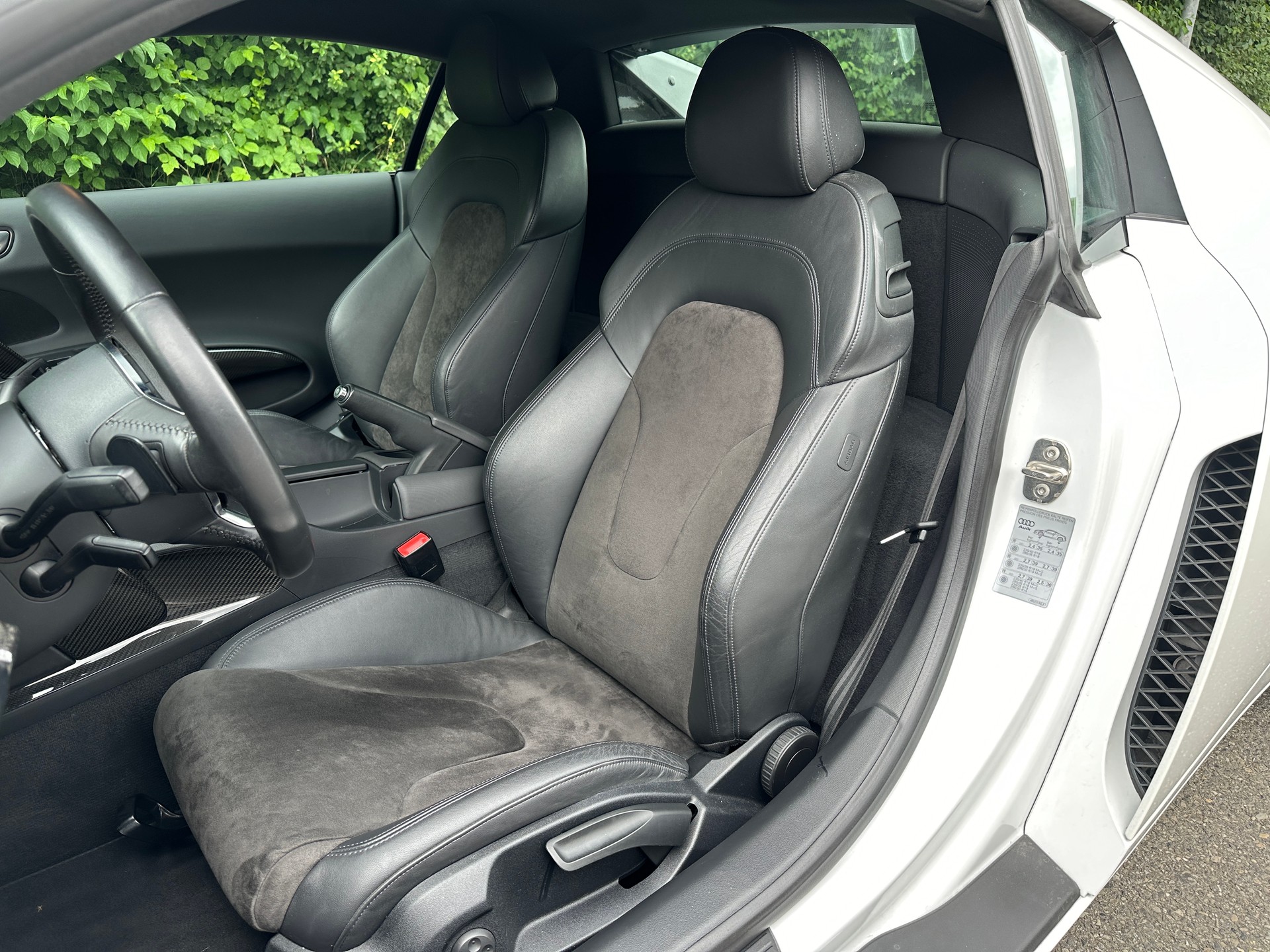 AUDI R8 Coupé 4.2 - 11