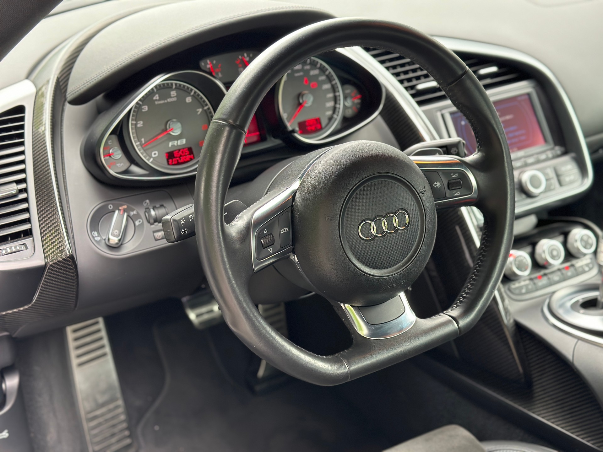 AUDI R8 Coupé 4.2 - 14