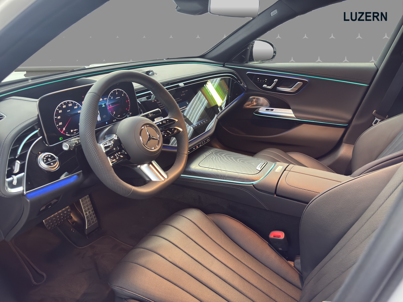 MERCEDES-BENZ E 220 d T 4Matic 9G-Tronic - 10