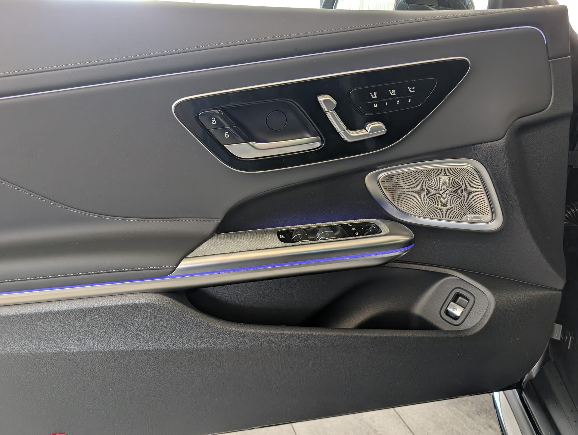 MERCEDES-BENZ CLE 53 AMG 4matic+ Cabriolet - 11