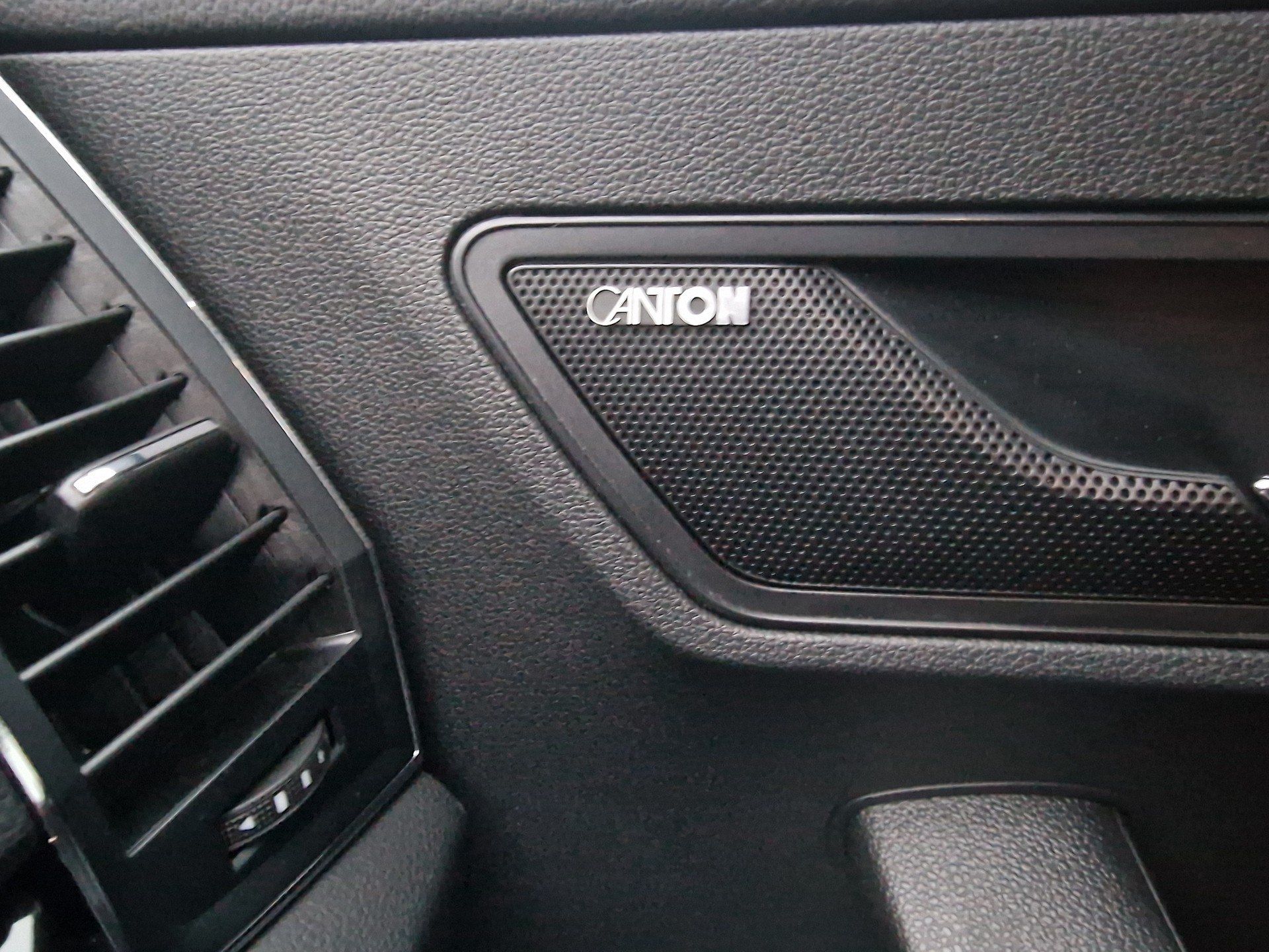 SKODA Karoq 2.0 TSI SportLine 4x4 DSG - 25