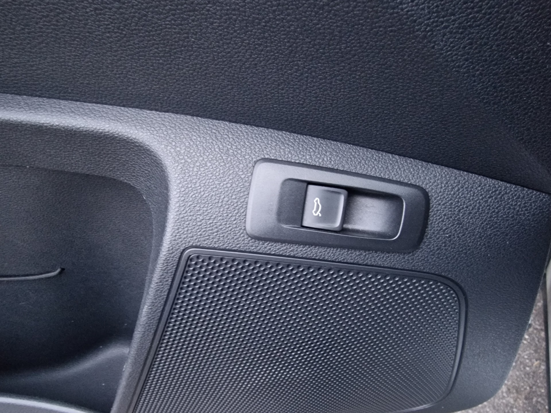 SKODA Karoq 2.0 TSI SportLine 4x4 DSG - 26