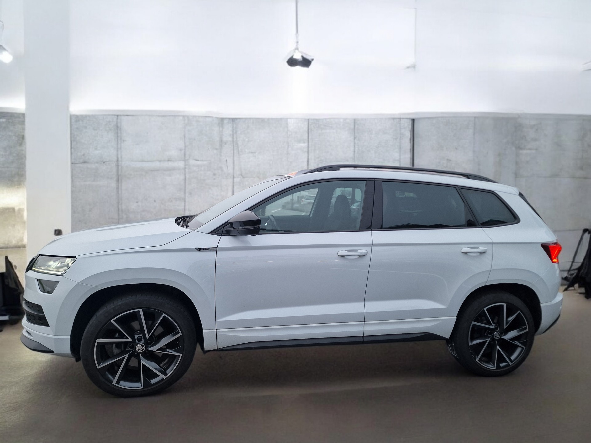SKODA Karoq 2.0 TSI SportLine 4x4 DSG - 5