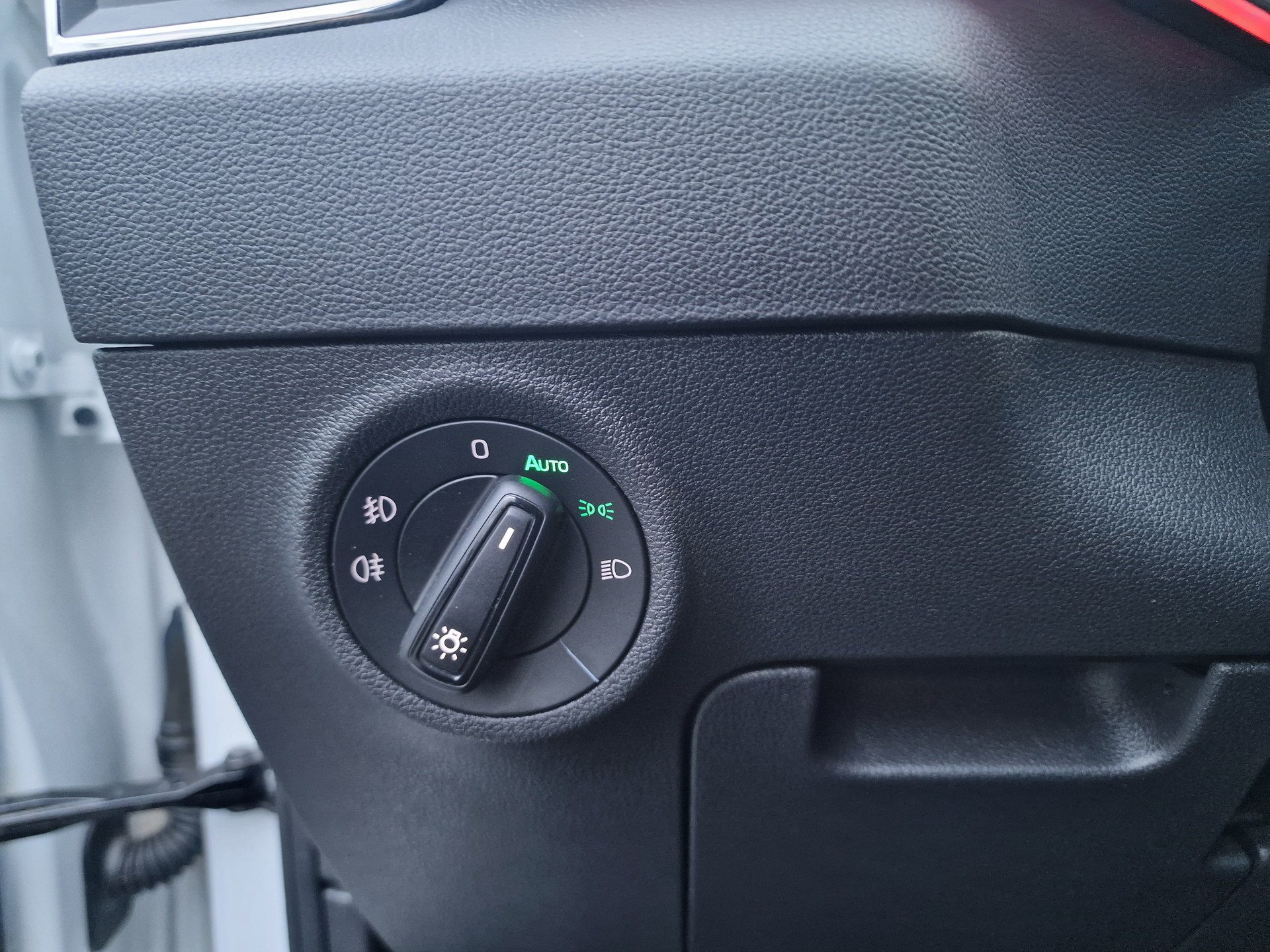 SKODA Karoq 2.0 TSI SportLine 4x4 DSG - 23