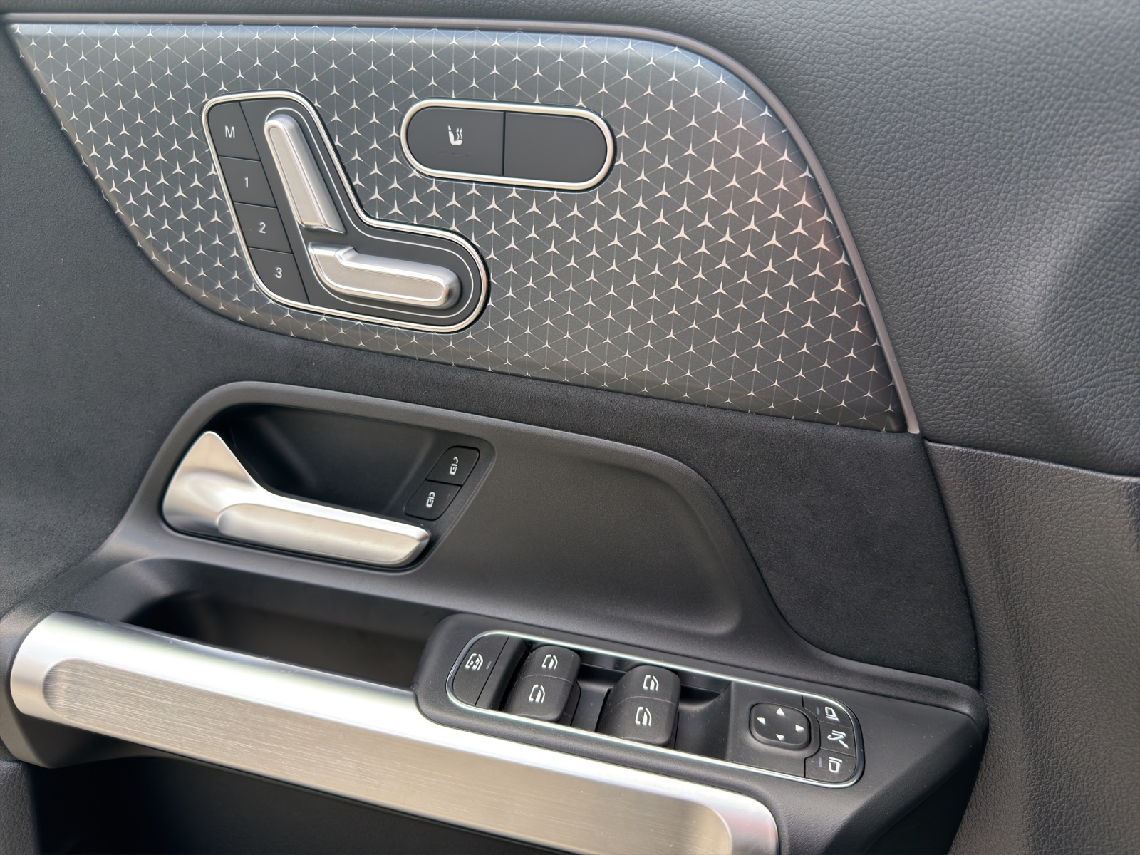 MERCEDES-BENZ EQB 350 66,5 kWh 4Matic Swiss Star - 11