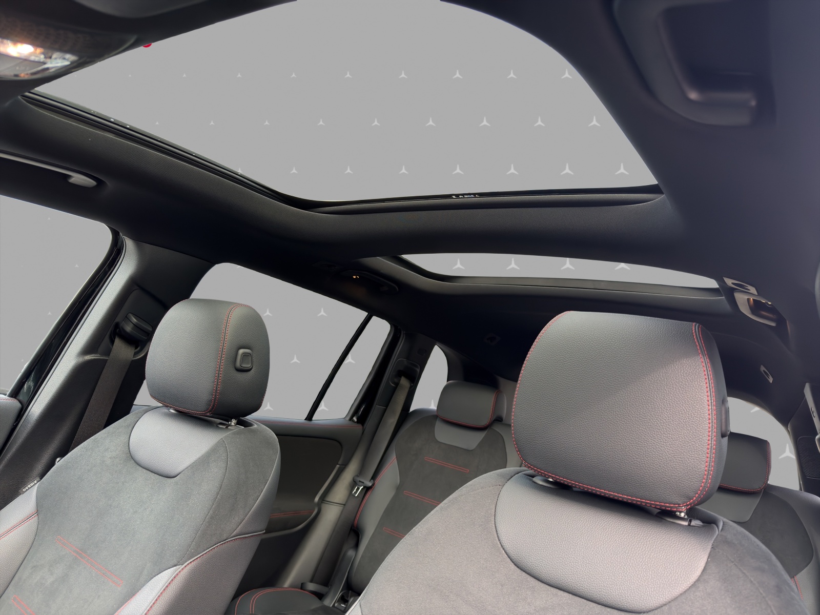 MERCEDES-BENZ EQB 350 66,5 kWh 4Matic Swiss Star - 8