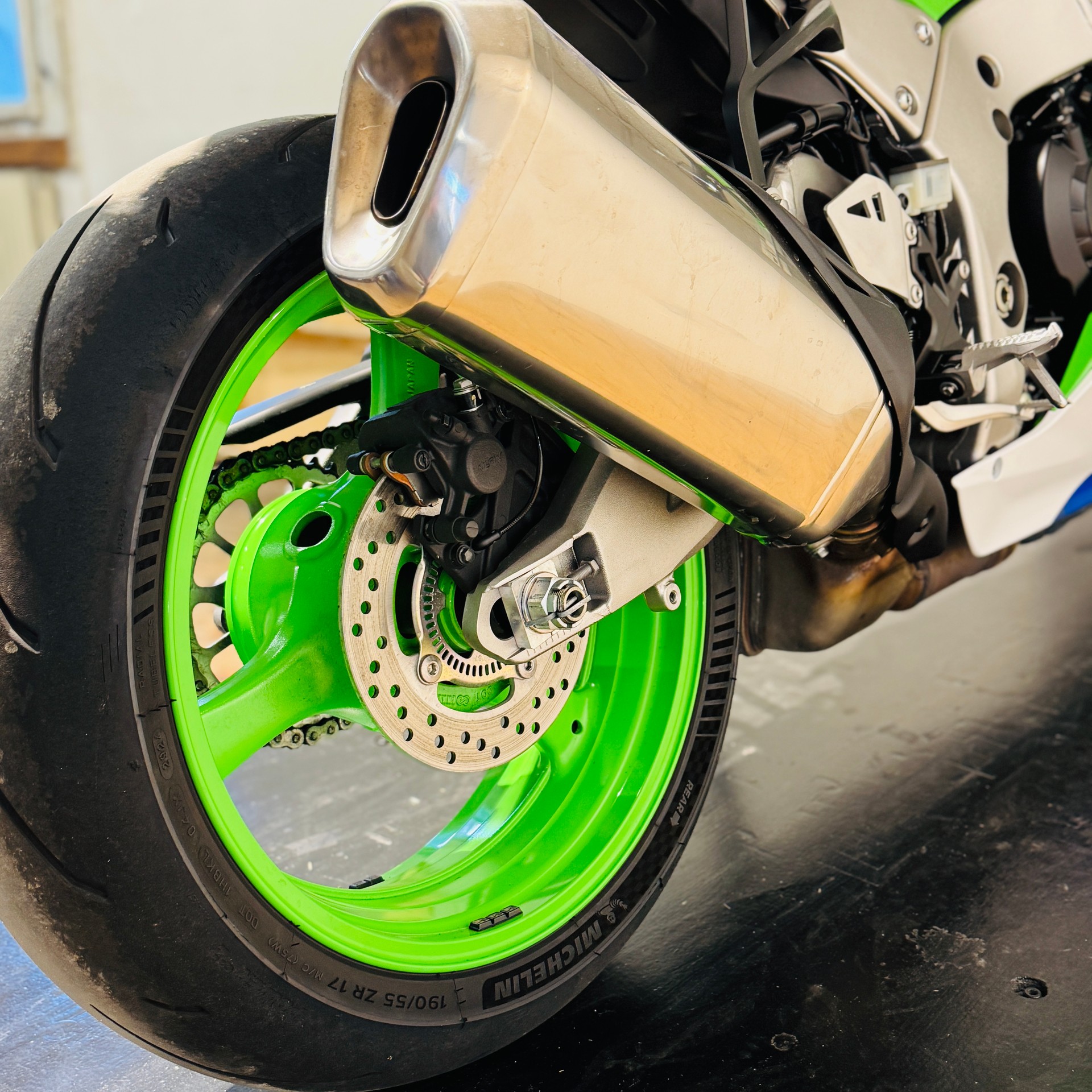 KAWASAKI Ninja ZX-10R - 10