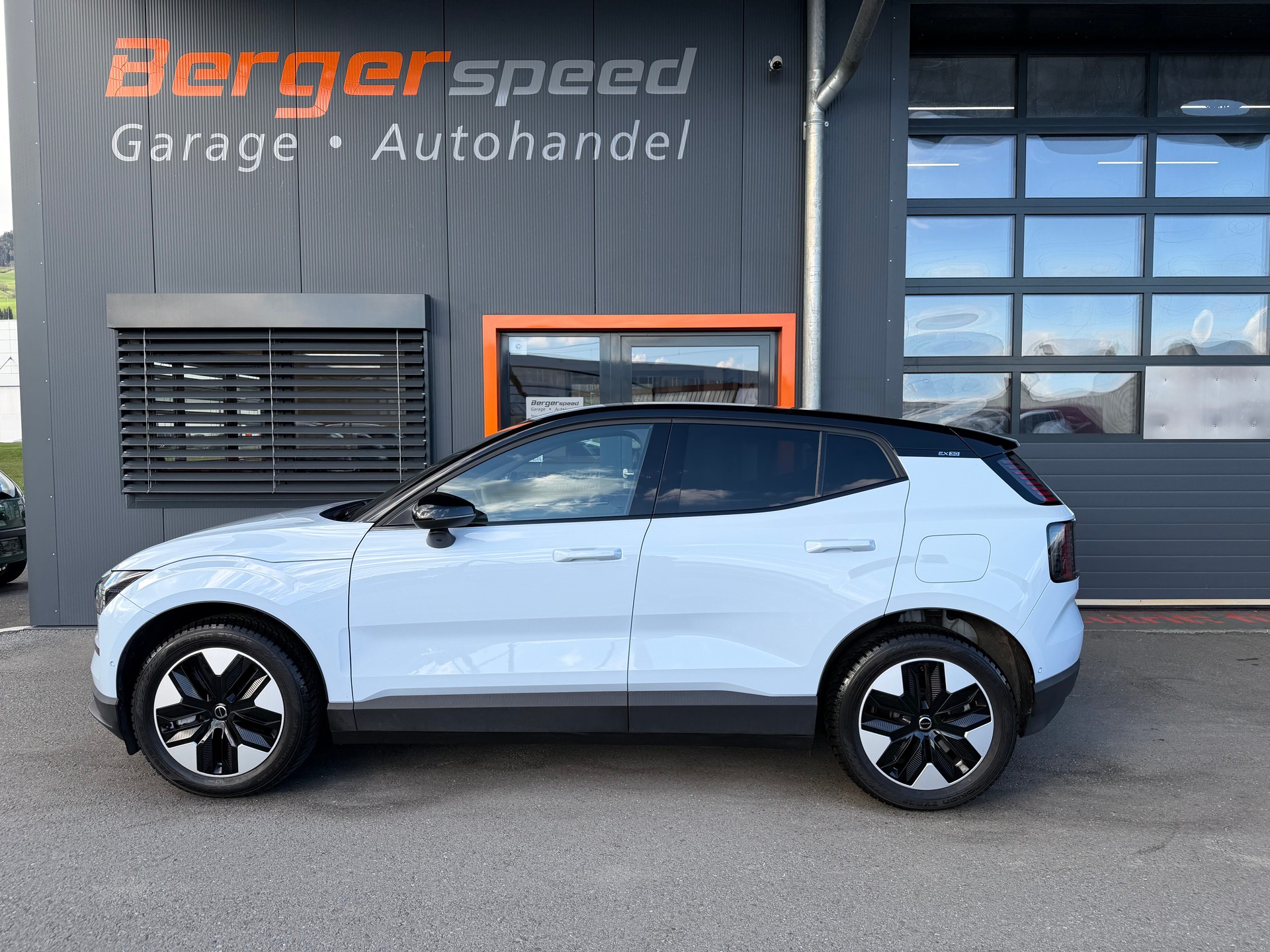 VOLVO EX30 E60 69kWh Twin Ultra - 4