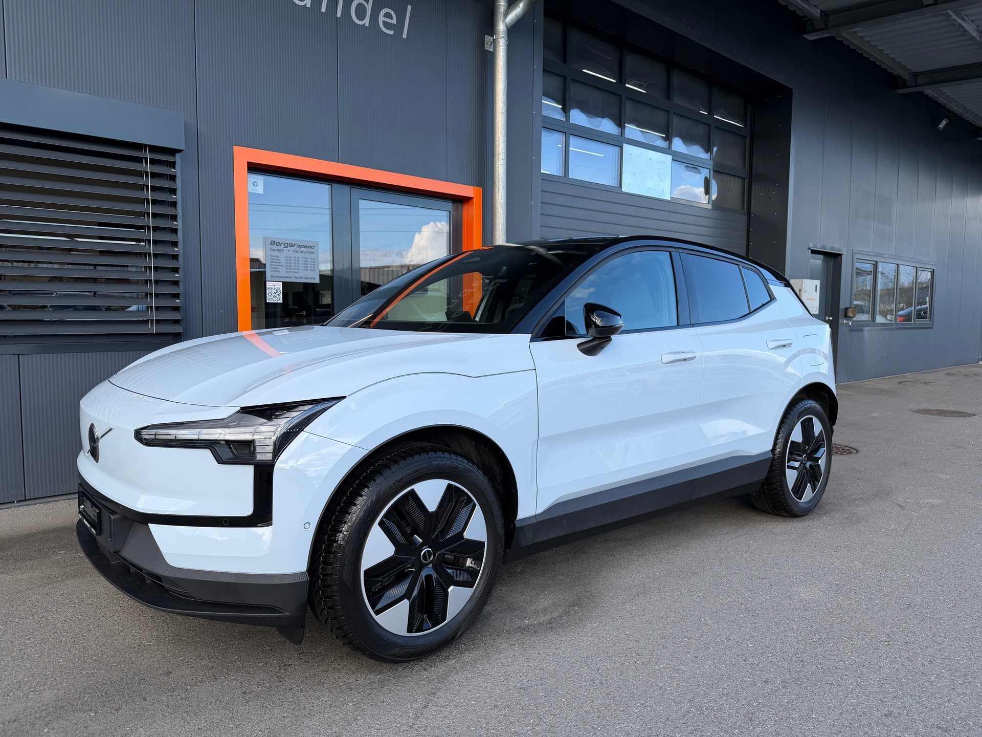 VOLVO EX30 E60 69kWh Twin Ultra