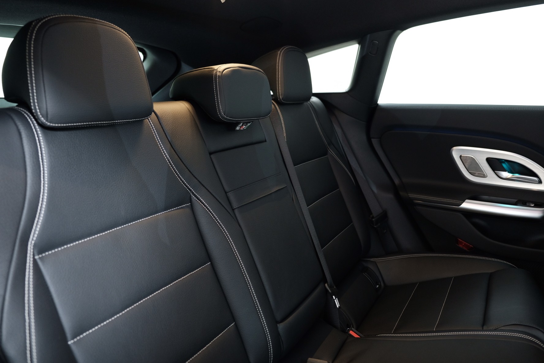 MERCEDES-BENZ CLA Shooting Brake 350 4Matic 85 kWh EQ - 10