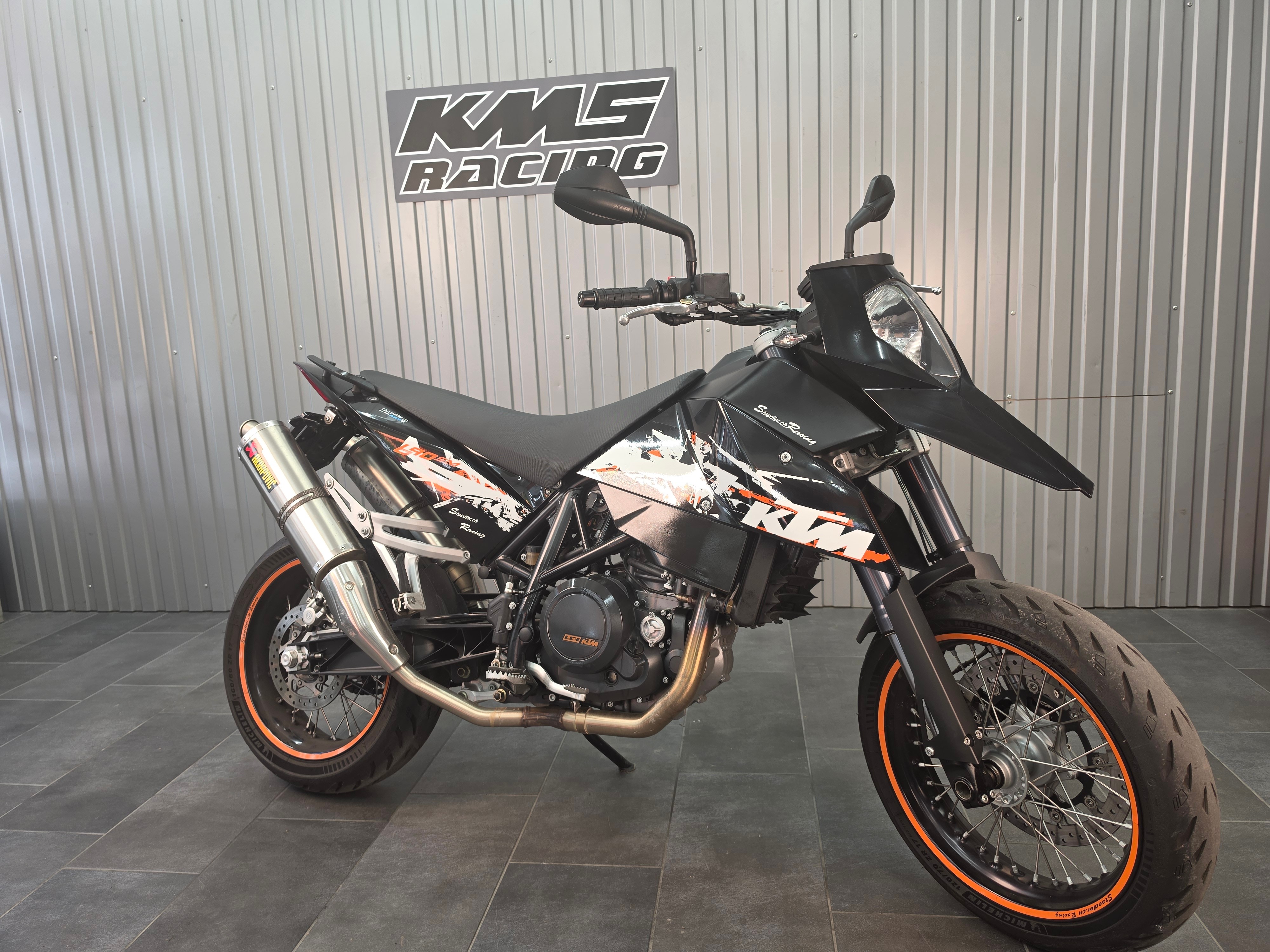 KTM 690